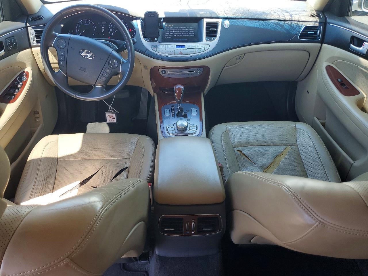 2012 Hyundai Genesis 3.8l Серебряный vin: KMHGC4DD7CU199180