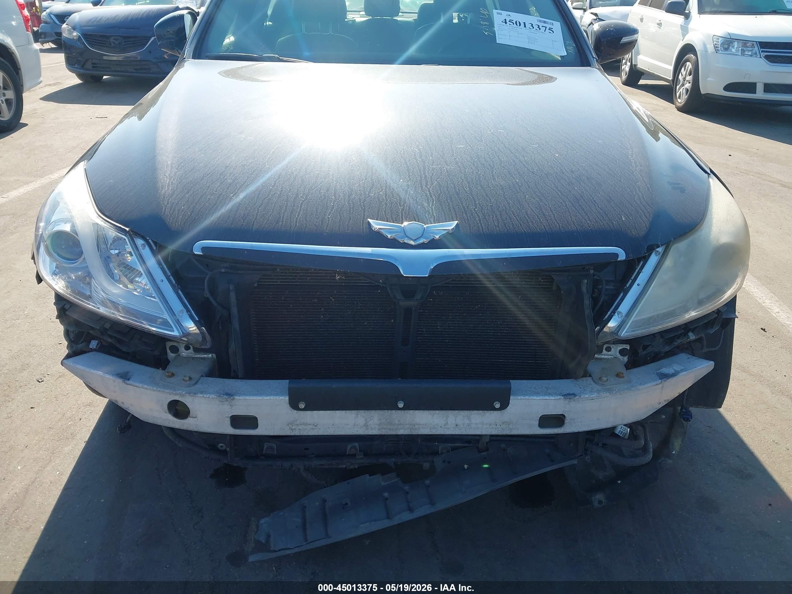 2013 Hyundai Genesis 3.8 Black vin: KMHGC4DD7DU228274