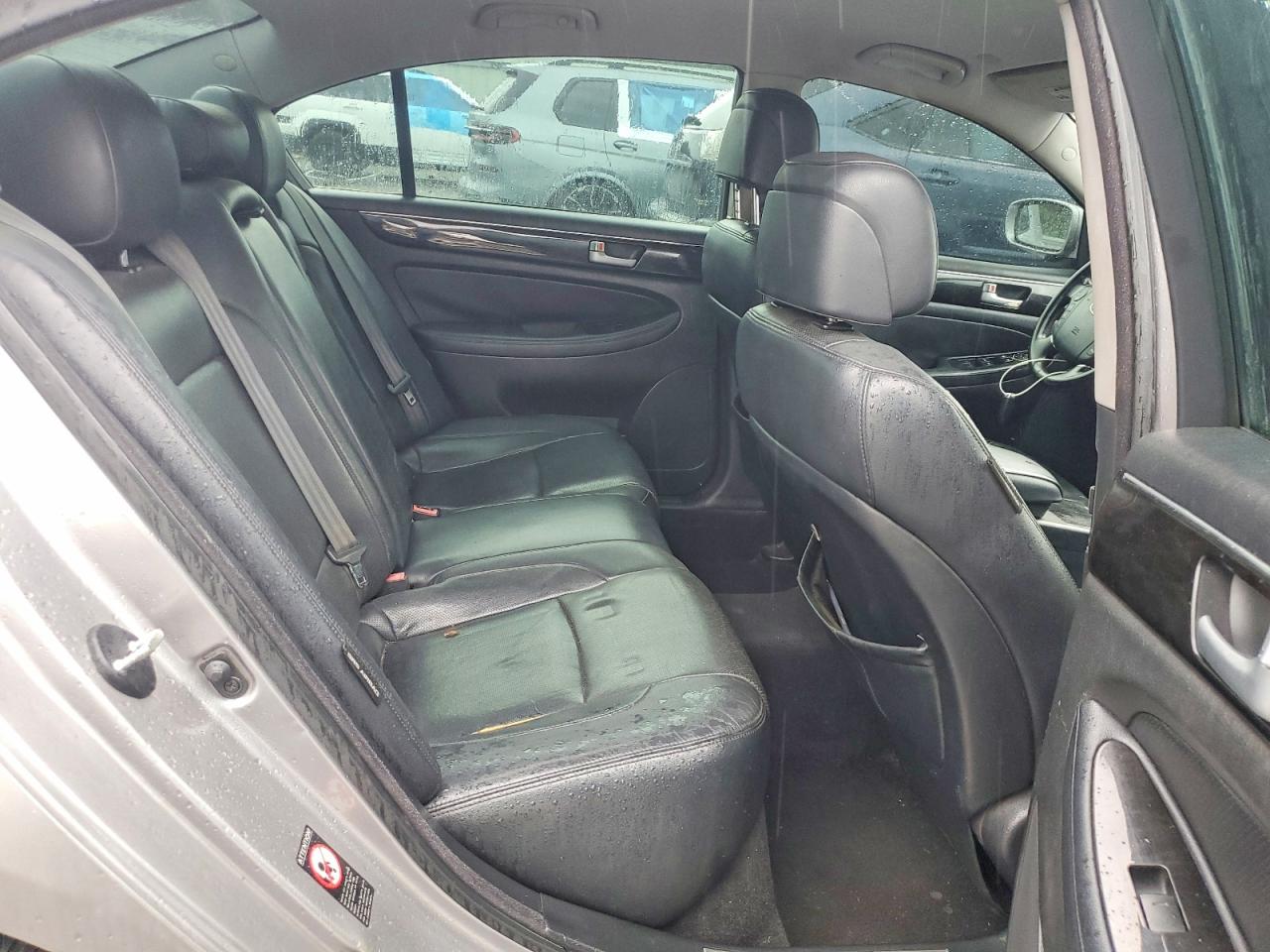 2013 Hyundai Genesis 3.8l Silver vin: KMHGC4DD7DU229926