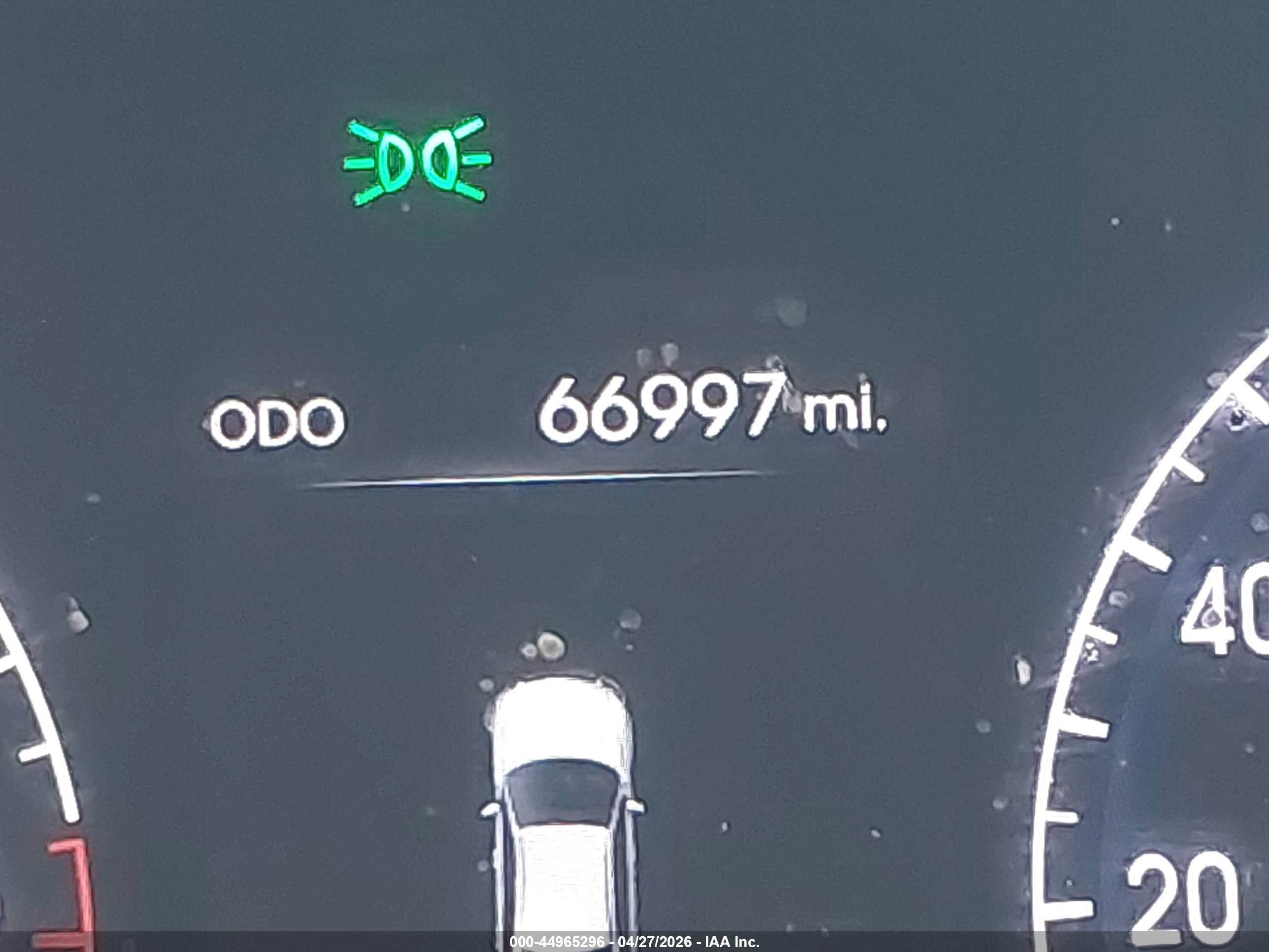 2013 Hyundai Genesis 3.8 White vin: KMHGC4DD7DU233782