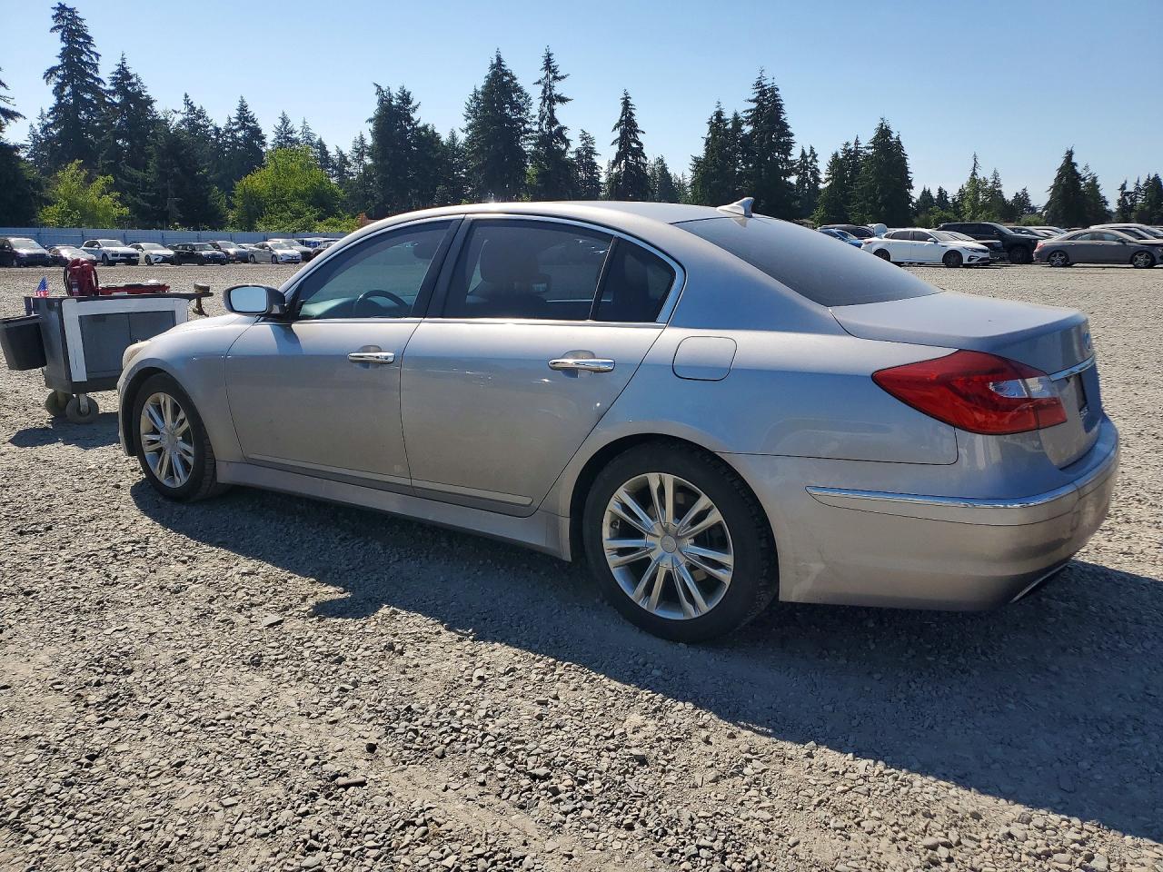 2013 Hyundai Genesis 3.8l Silver vin: KMHGC4DD7DU235354