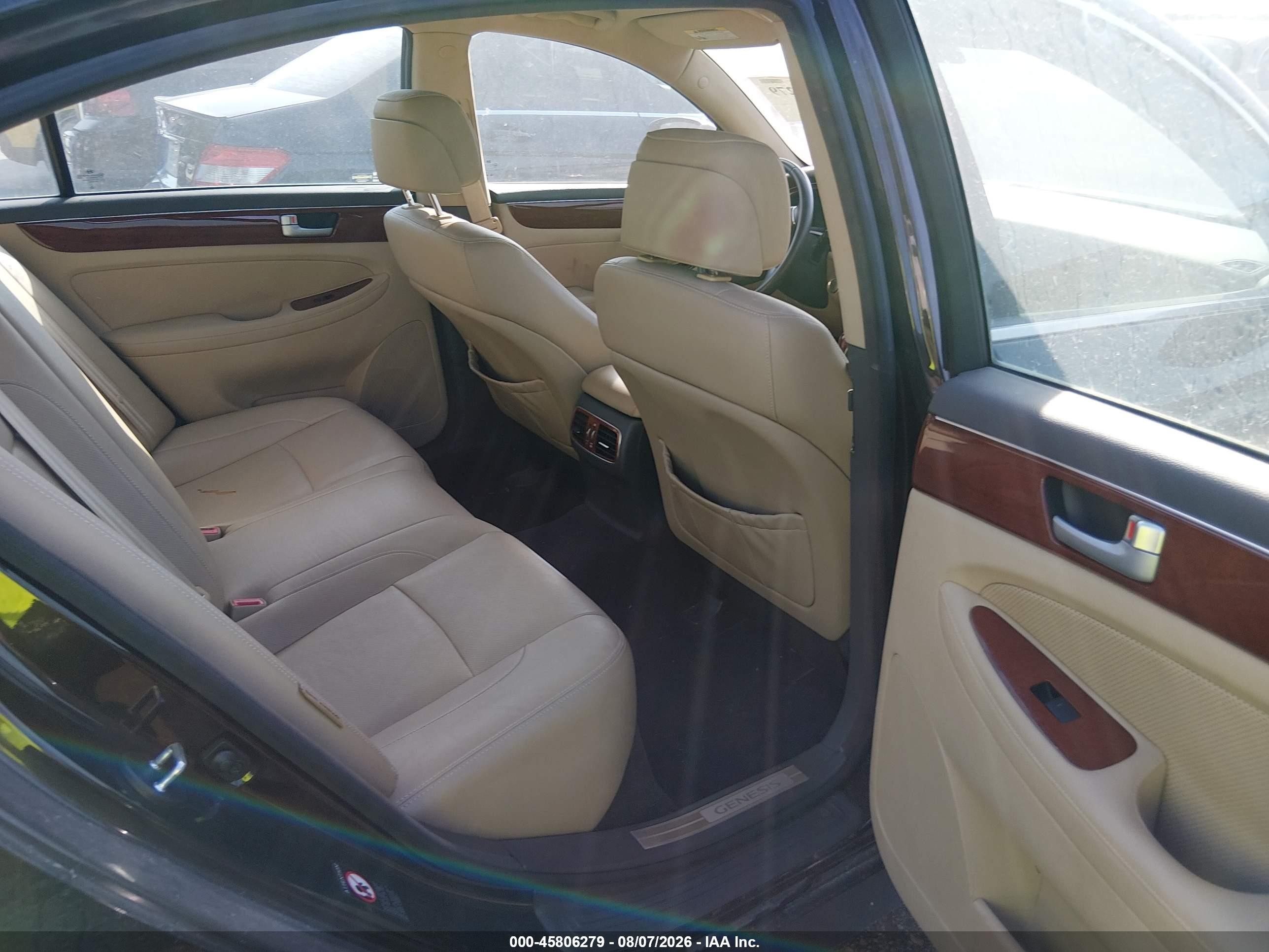 2013 Hyundai Genesis 3.8 Brown vin: KMHGC4DD7DU243115
