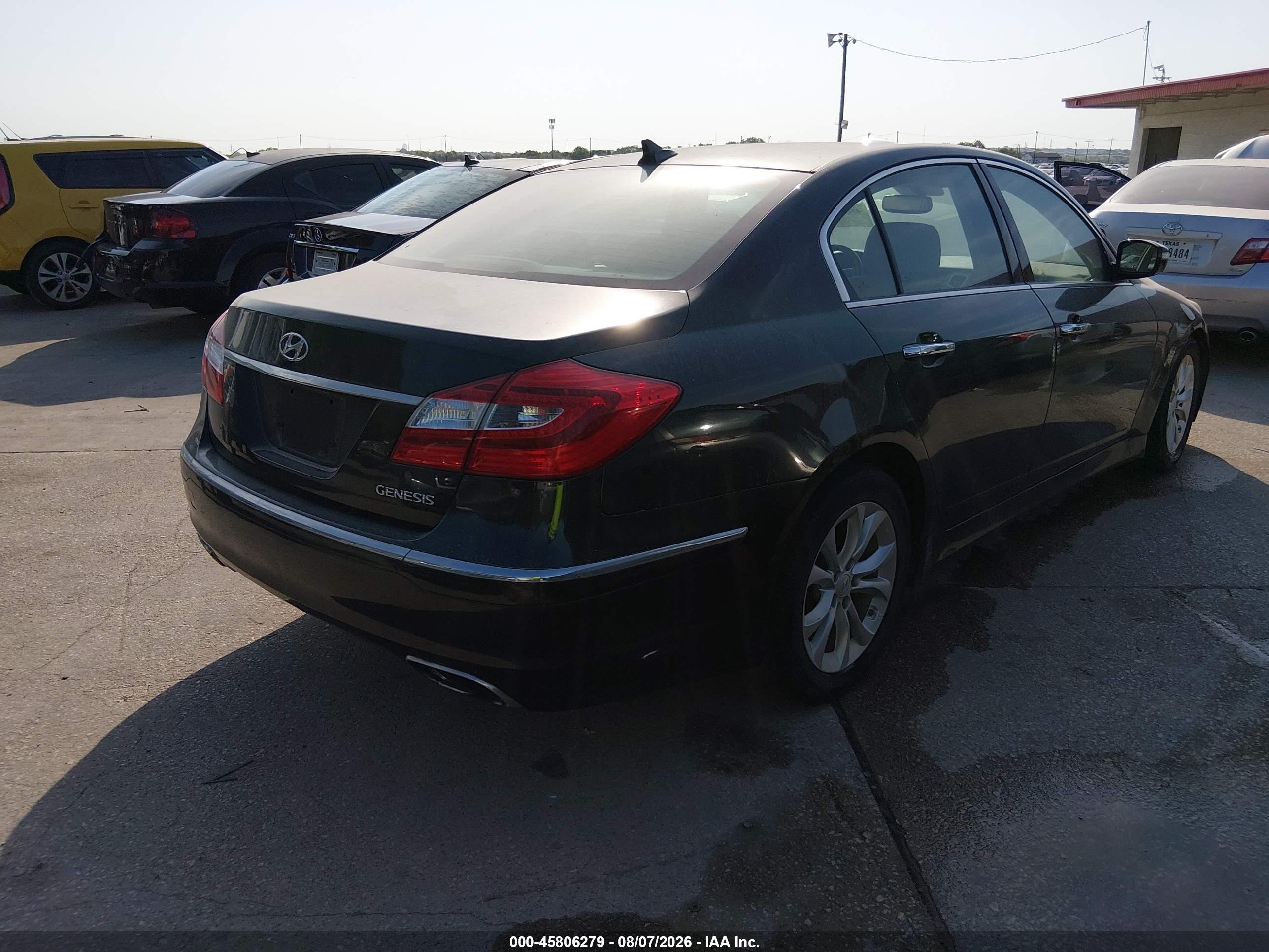 2013 Hyundai Genesis 3.8 Brown vin: KMHGC4DD7DU243115