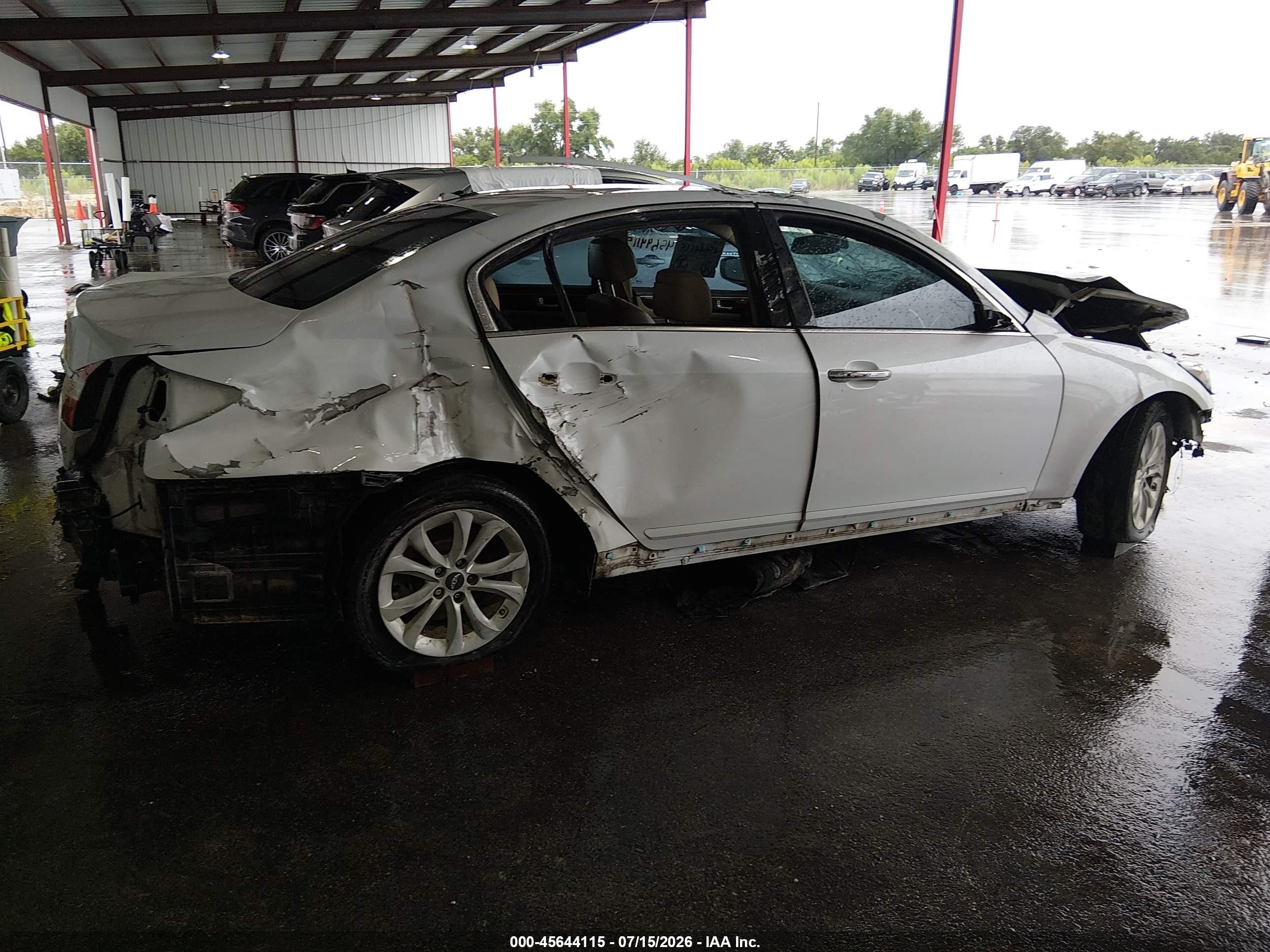 2013 Hyundai Genesis 3.8 White vin: KMHGC4DD7DU243809