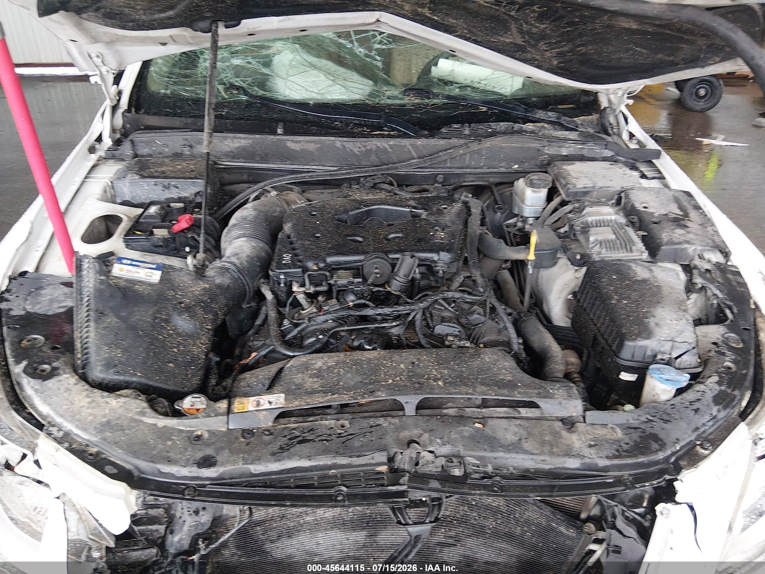 2013 Hyundai Genesis 3.8 White vin: KMHGC4DD7DU243809