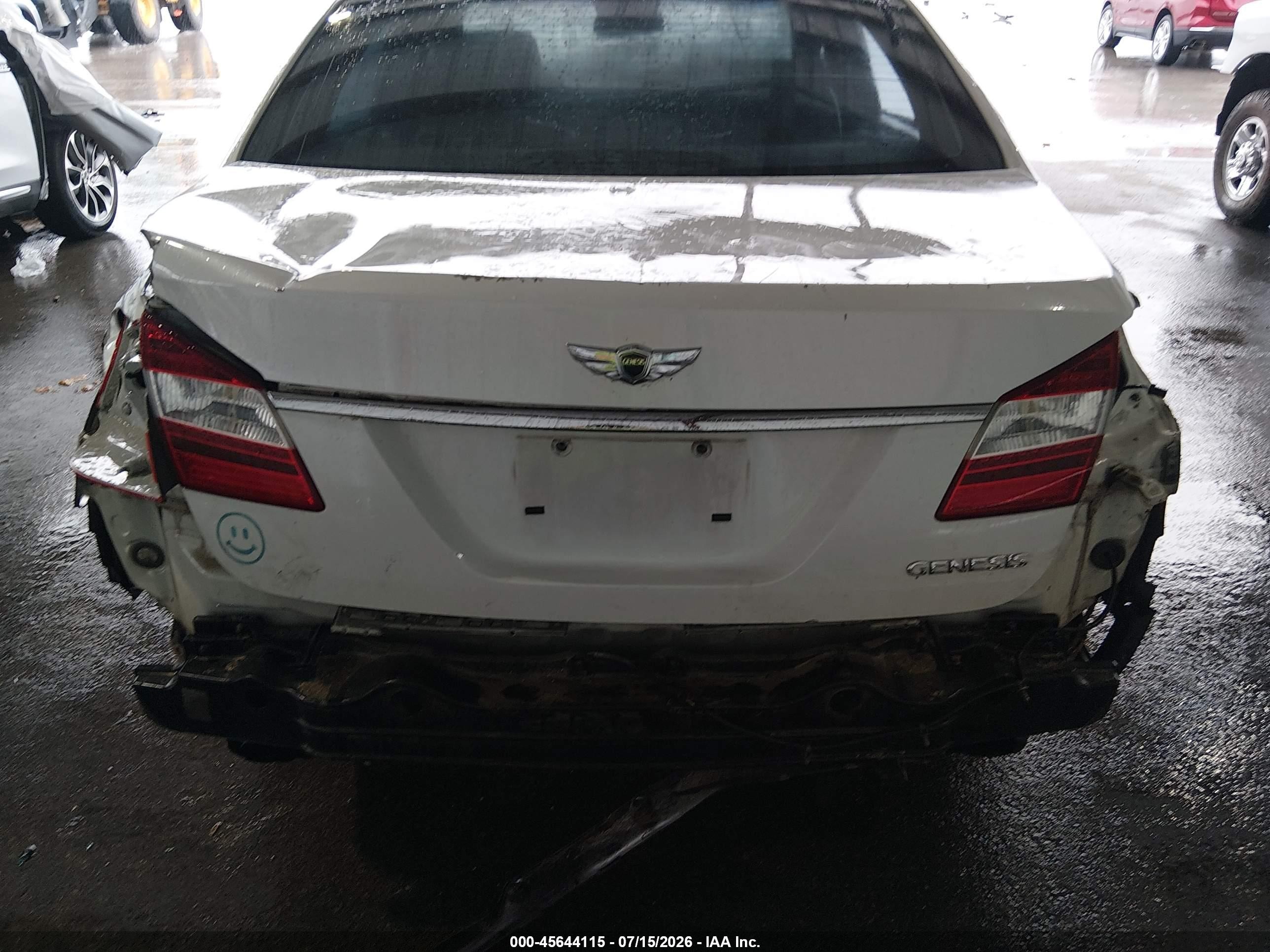 2013 Hyundai Genesis 3.8 White vin: KMHGC4DD7DU243809