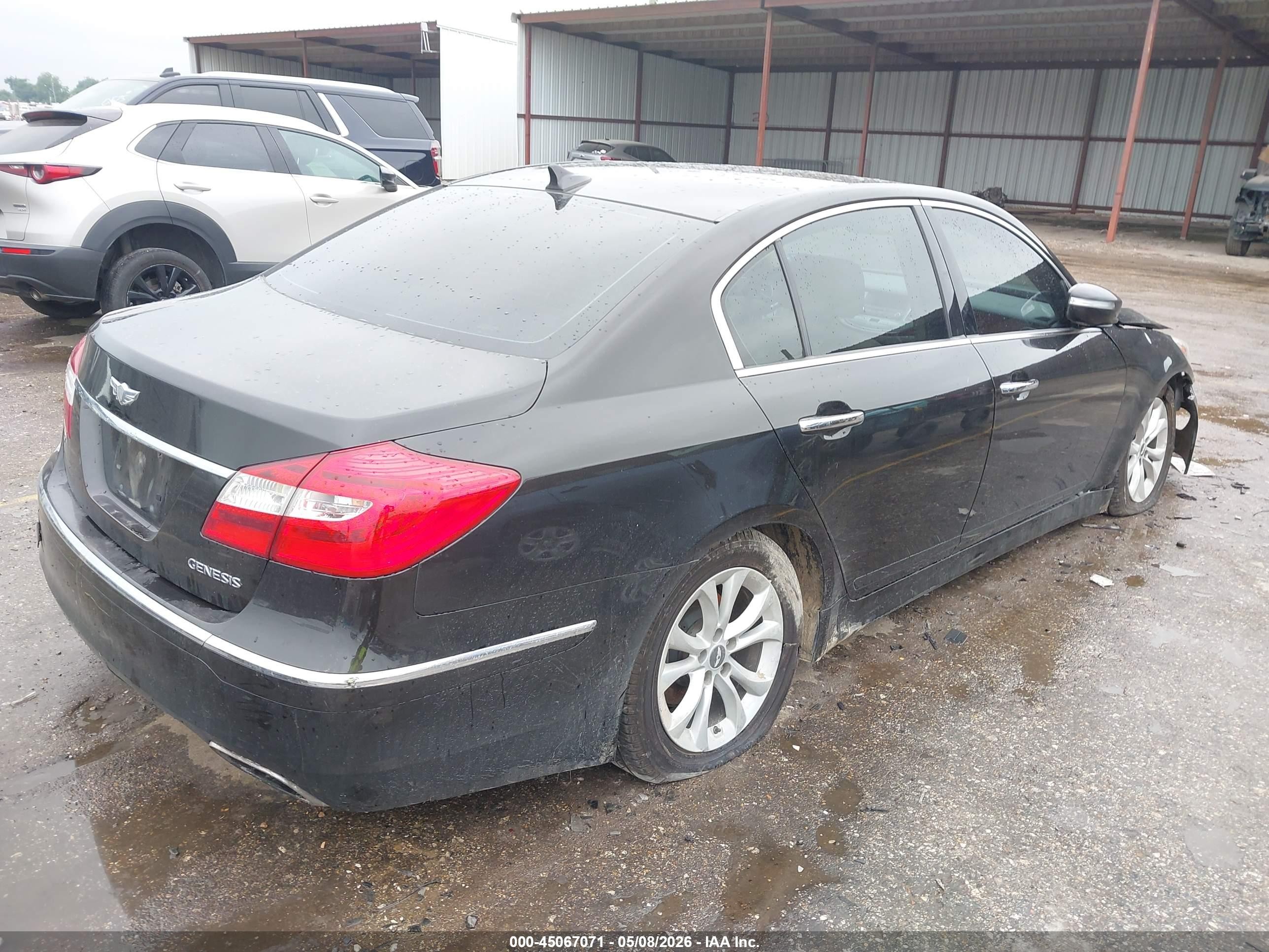 2013 Hyundai Genesis 3.8 Черный vin: KMHGC4DD7DU244409