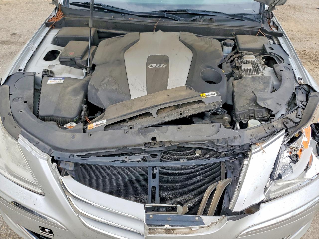 2013 Hyundai Genesis 3.8l Silver vin: KMHGC4DD7DU245091
