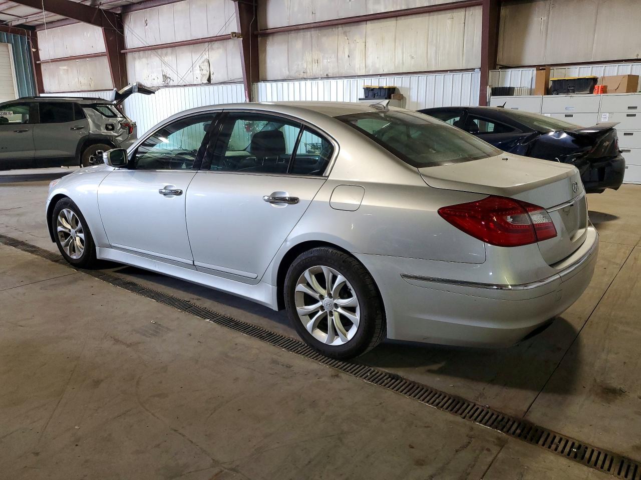 2013 Hyundai Genesis 3.8l Silver vin: KMHGC4DD7DU248136