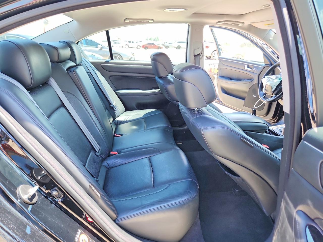 2013 Hyundai Genesis 3.8l Black vin: KMHGC4DD7DU253790