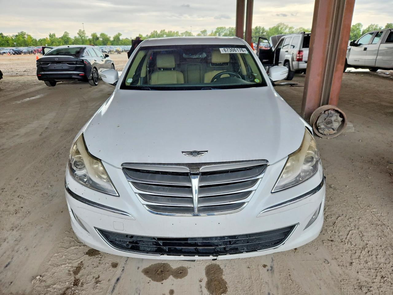 2013 Hyundai Genesis 3.8l White vin: KMHGC4DD7DU258360