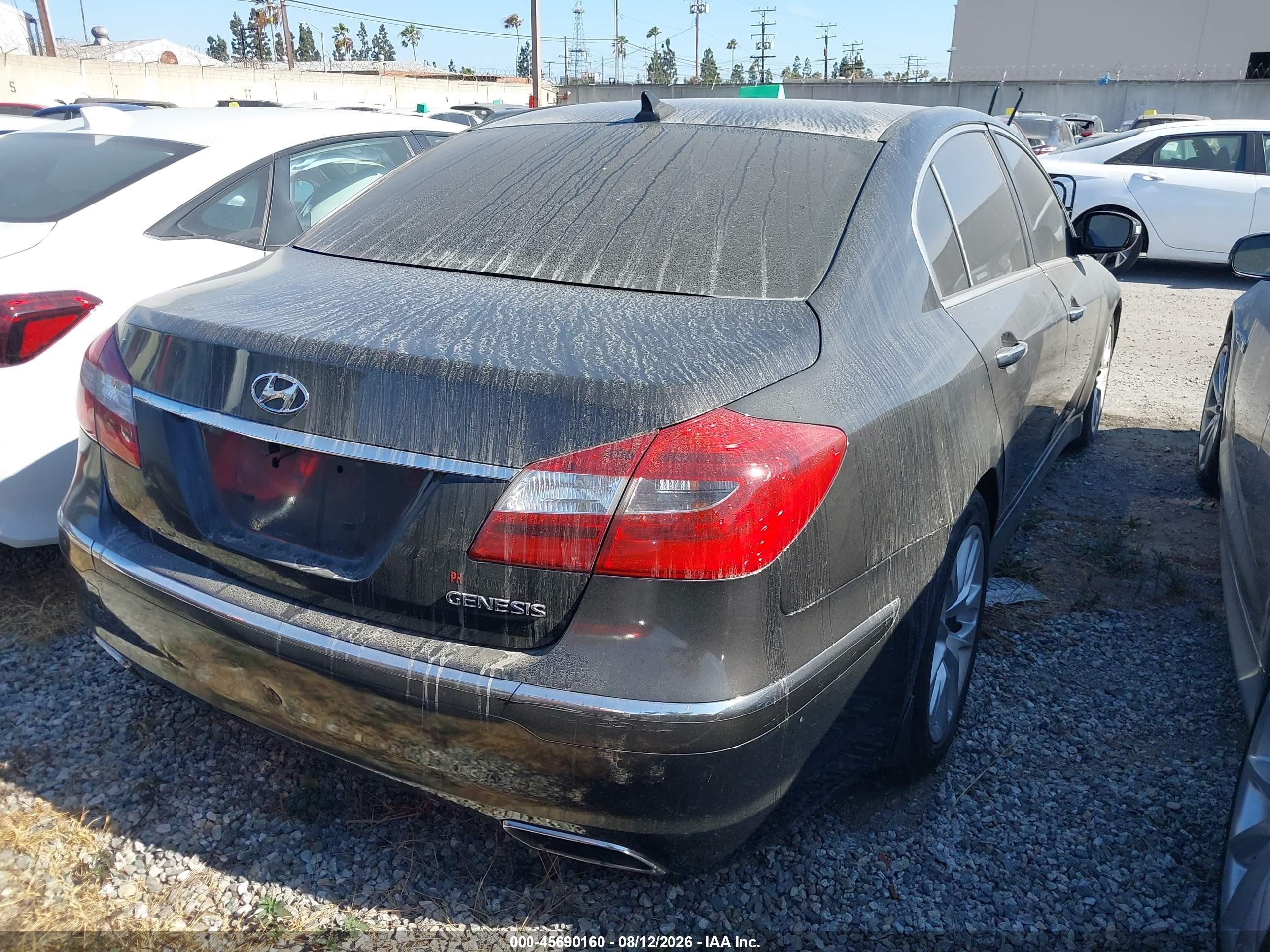 2014 Hyundai Genesis 3.8 Black vin: KMHGC4DD7EU263995