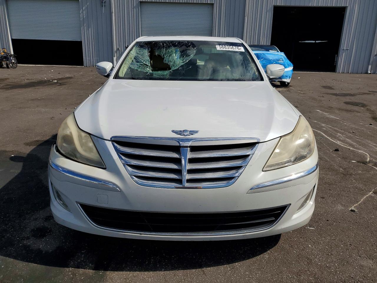 2012 Hyundai Genesis 3.8l White vin: KMHGC4DD8CU160551