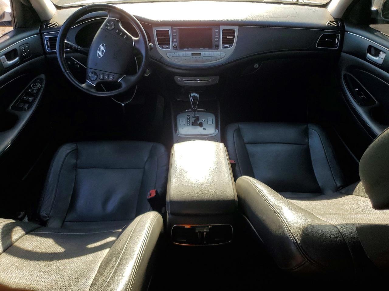2012 Hyundai Genesis 3.8l Серый vin: KMHGC4DD8CU184817