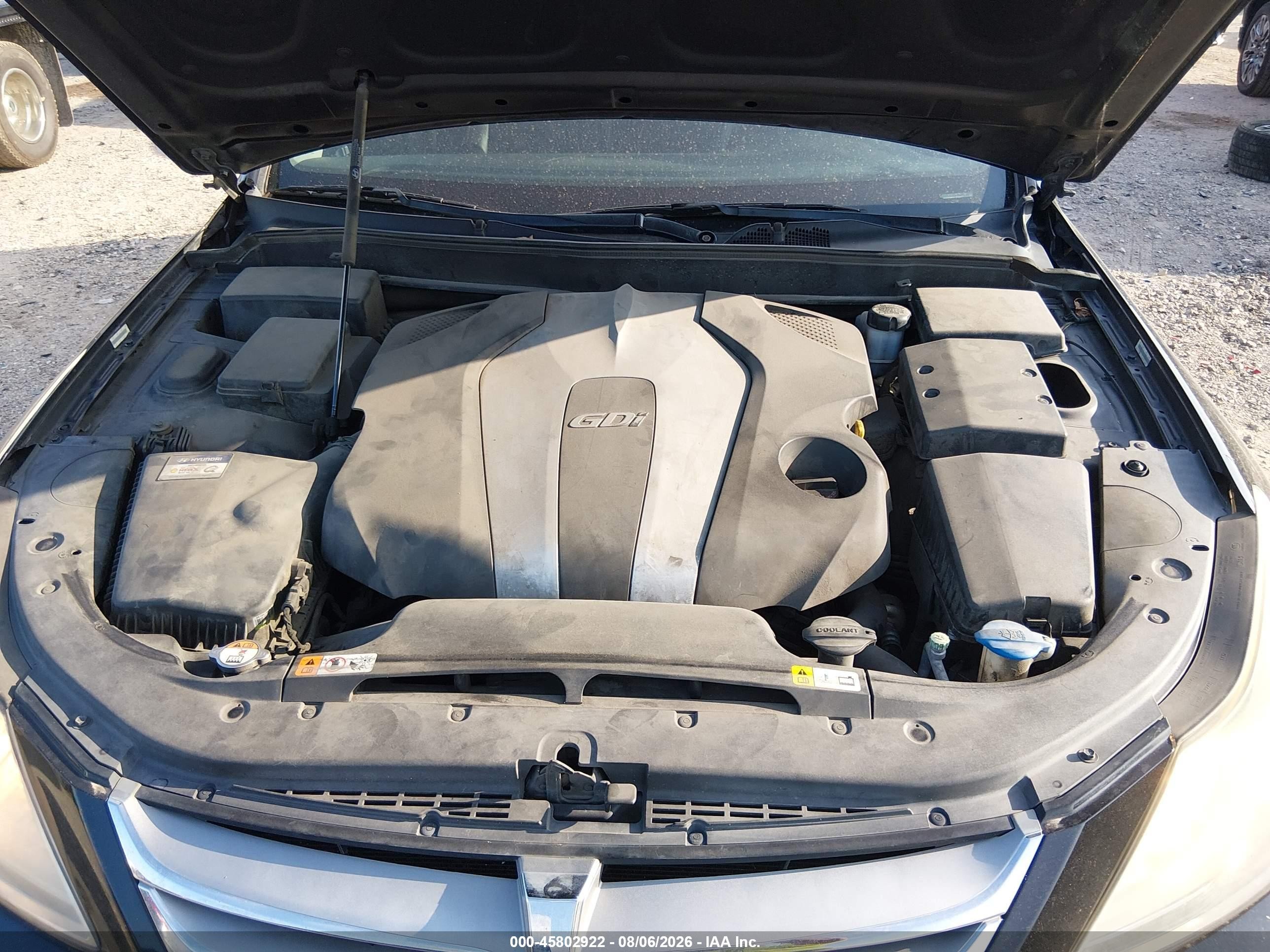 2012 Hyundai Genesis 3.8 Black vin: KMHGC4DD8CU208176