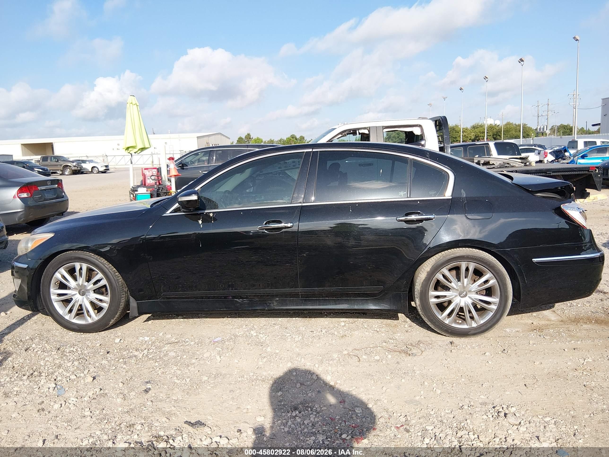 2012 Hyundai Genesis 3.8 Black vin: KMHGC4DD8CU208176