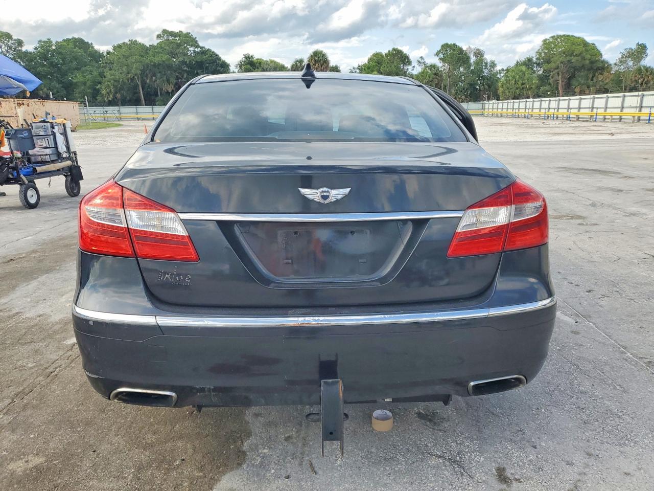 2013 Hyundai Genesis 3.8l Black vin: KMHGC4DD8DU209099