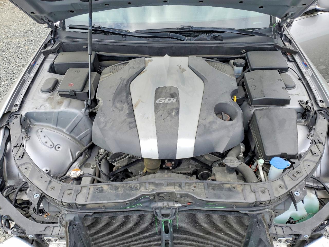 2013 Hyundai Genesis 3.8l Silver vin: KMHGC4DD8DU240868