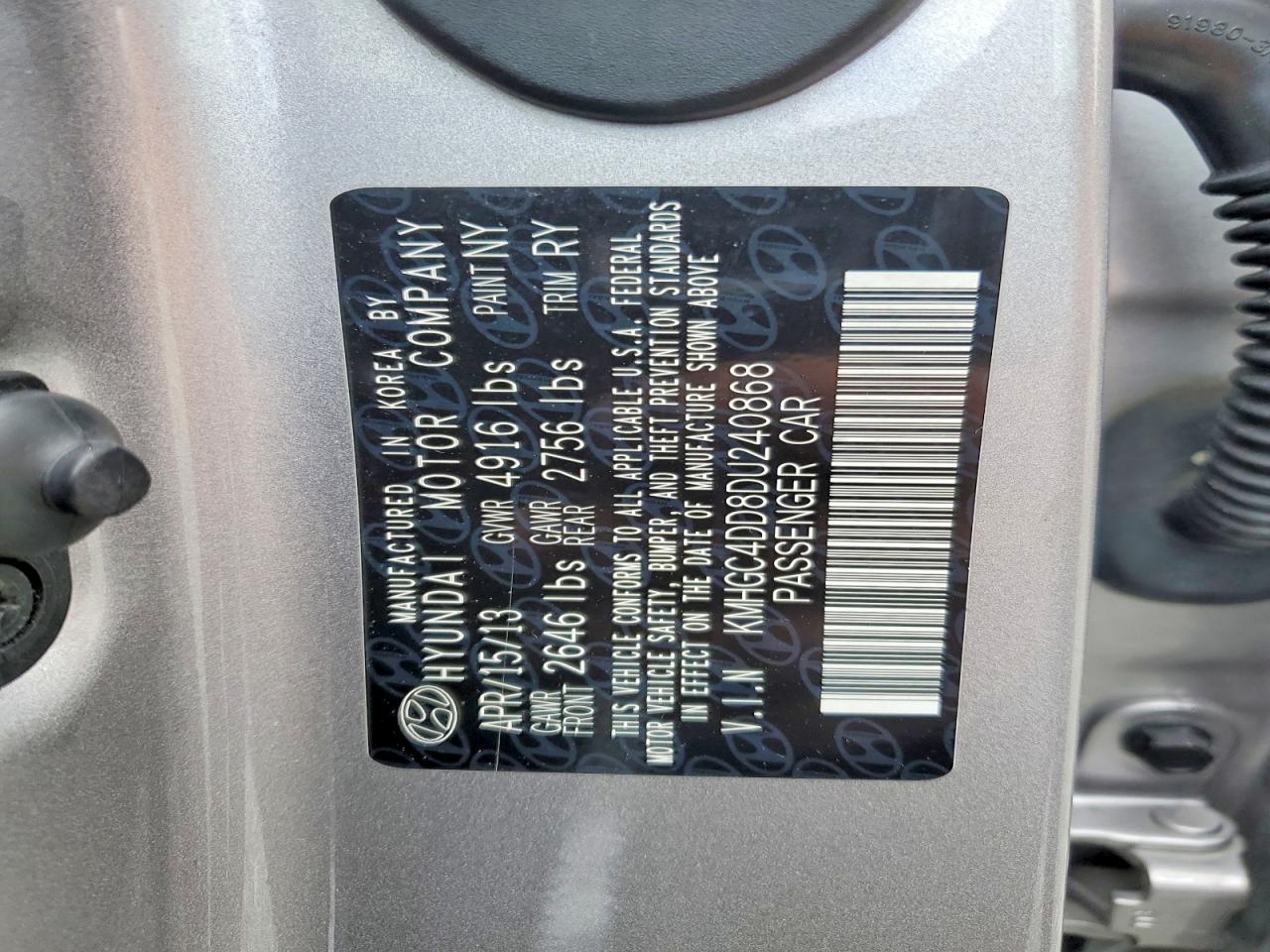 2013 Hyundai Genesis 3.8l Silver vin: KMHGC4DD8DU240868