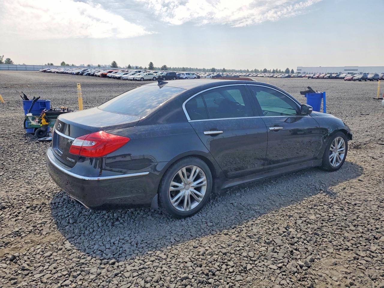 2013 Hyundai Genesis 3.8l Black vin: KMHGC4DD8DU247609