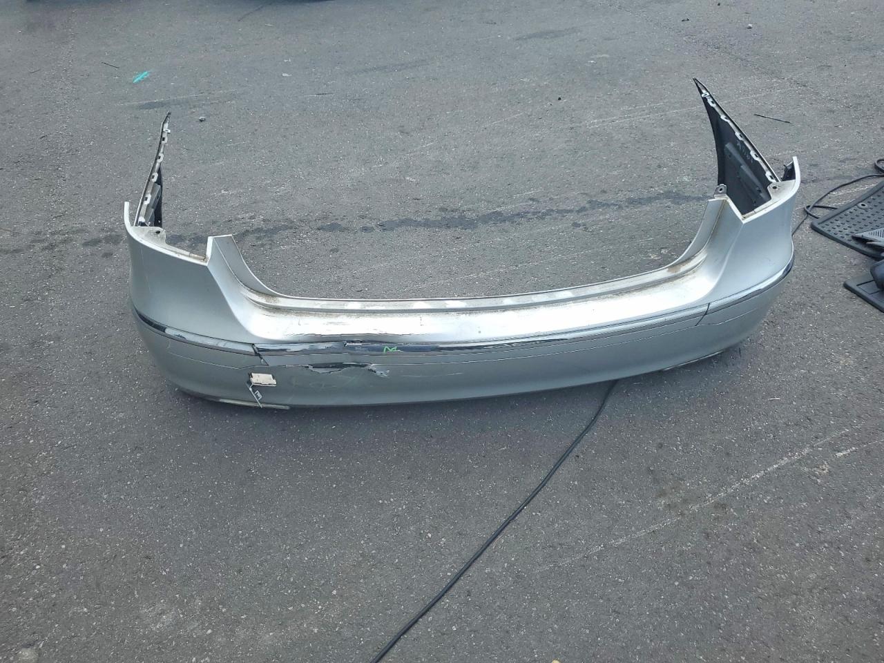 2013 Hyundai Genesis 3.8l Silver vin: KMHGC4DD8DU248050