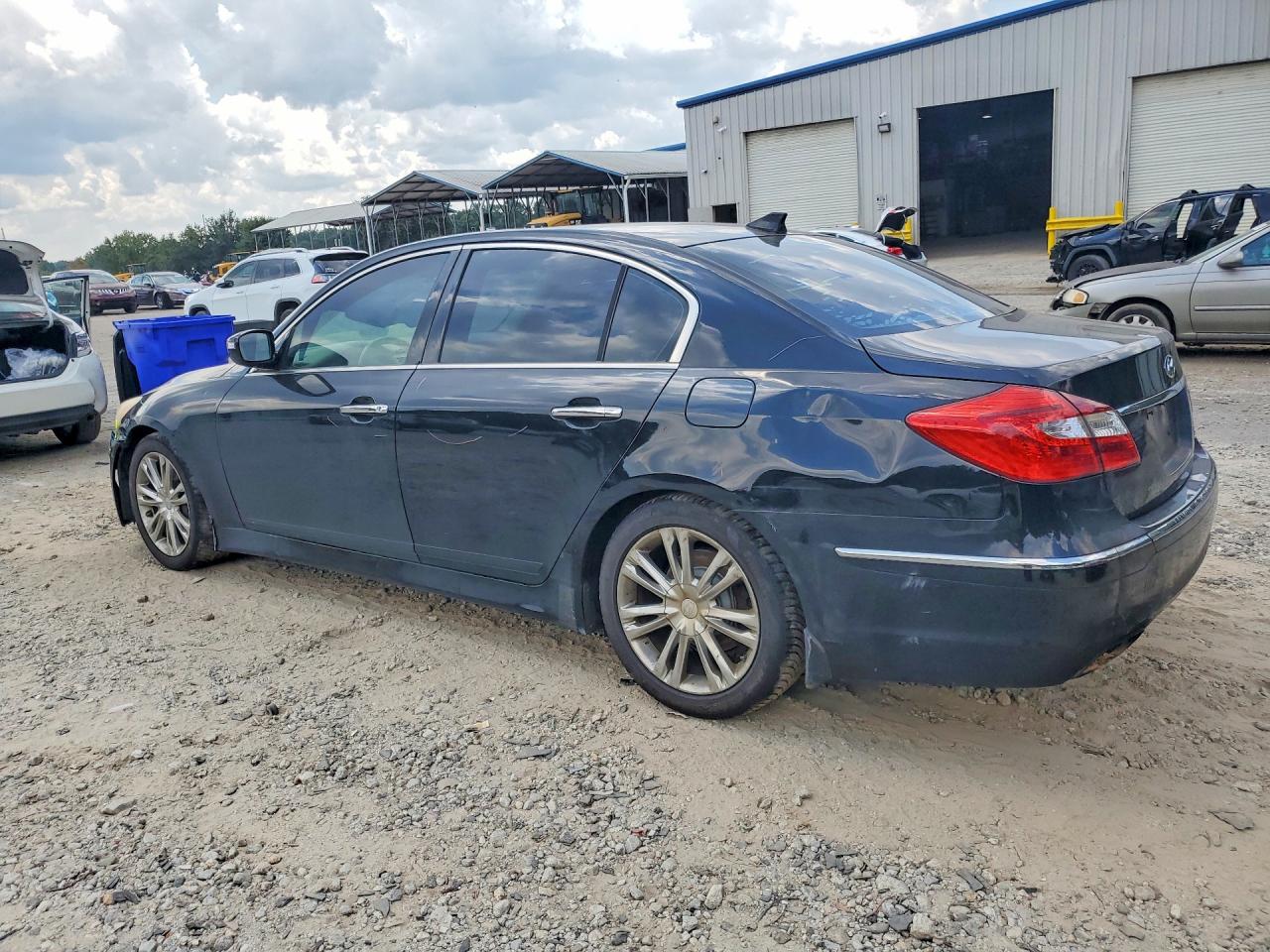 2013 Hyundai Genesis 3.8l Black vin: KMHGC4DD8DU251367