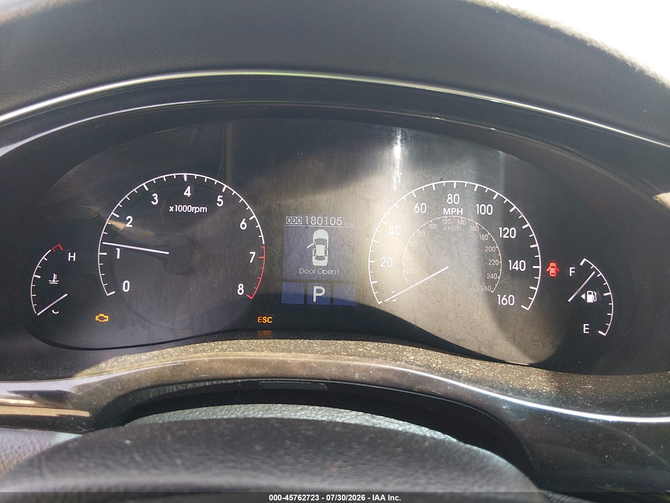 2012 Hyundai Genesis 3.8 Серебряный vin: KMHGC4DD9CU158114