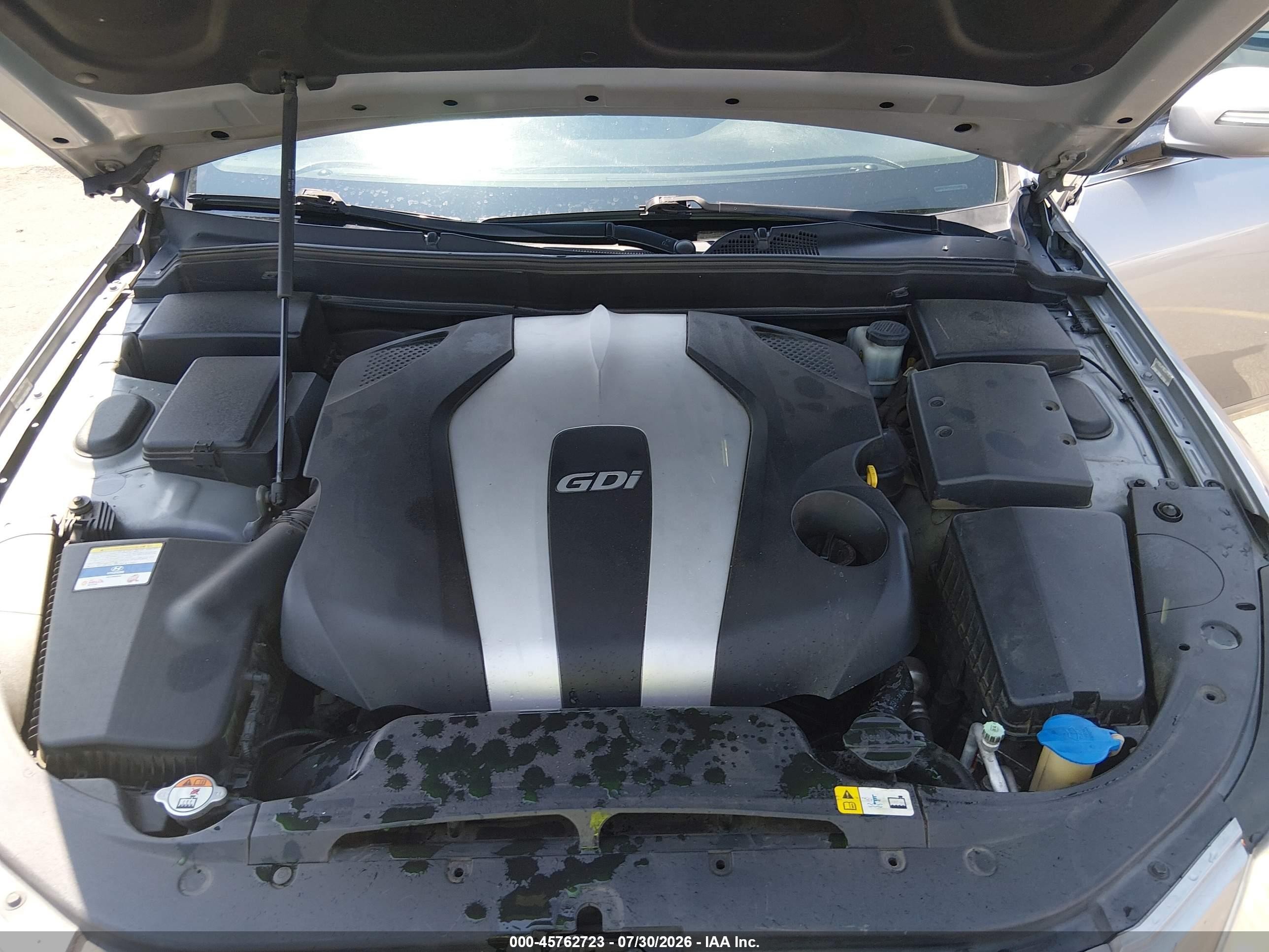 2012 Hyundai Genesis 3.8 Серебряный vin: KMHGC4DD9CU158114