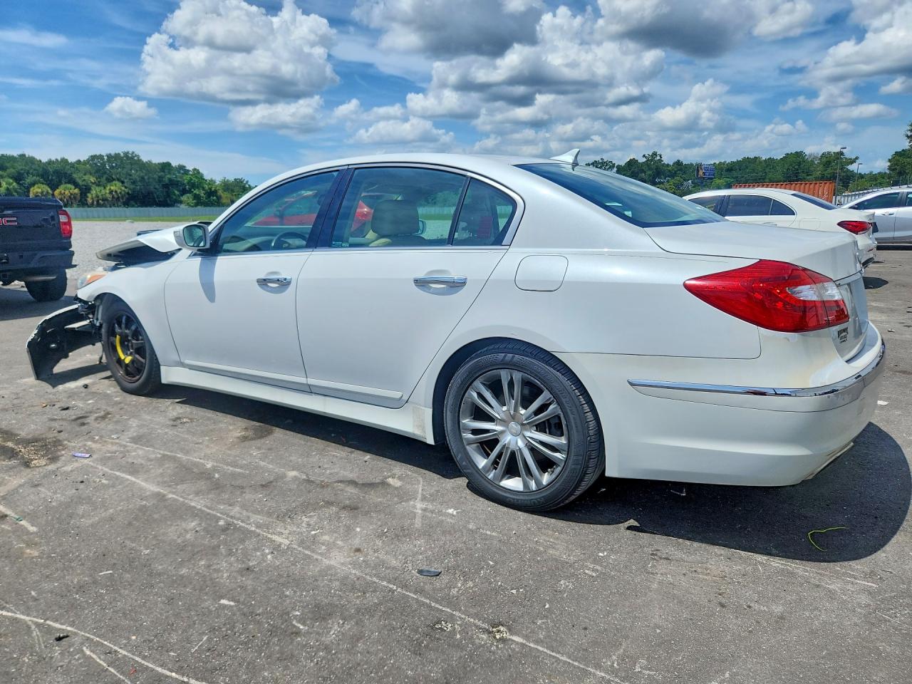 2012 Hyundai Genesis 3.8l White vin: KMHGC4DD9CU160414