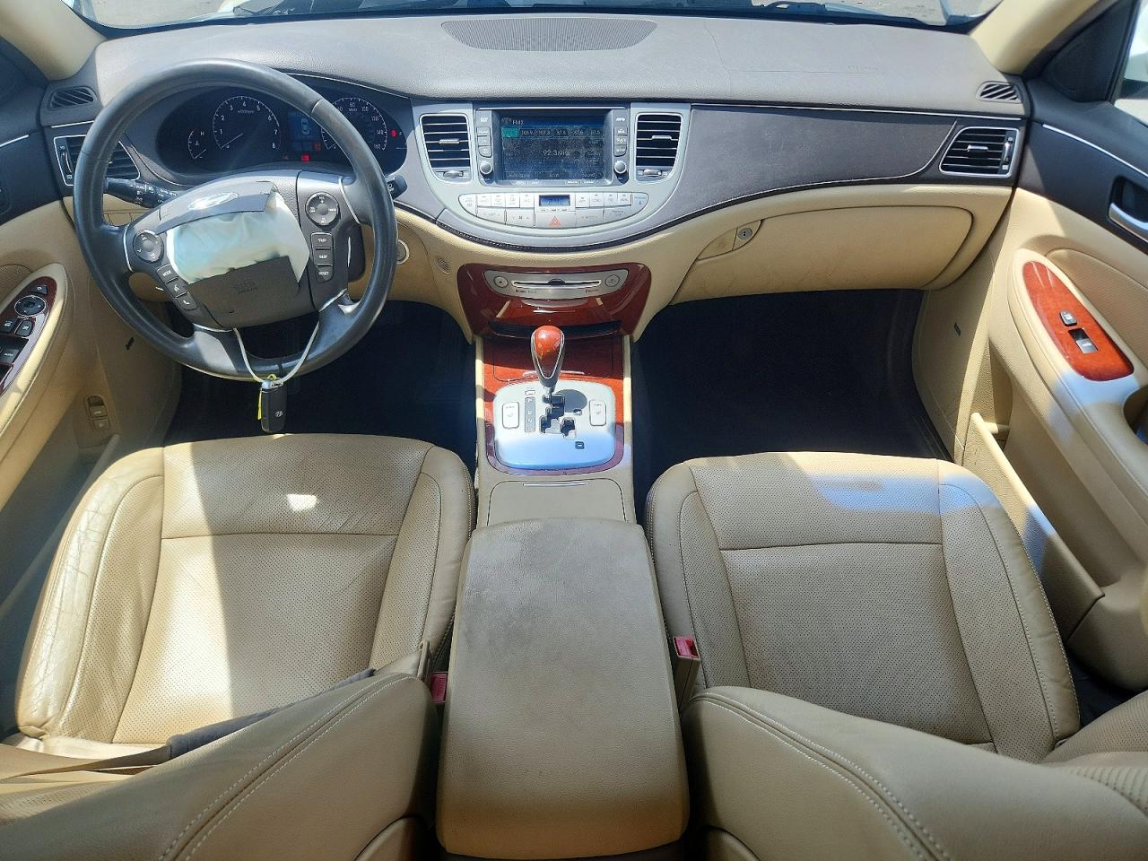 2012 Hyundai Genesis 3.8l White vin: KMHGC4DD9CU160414