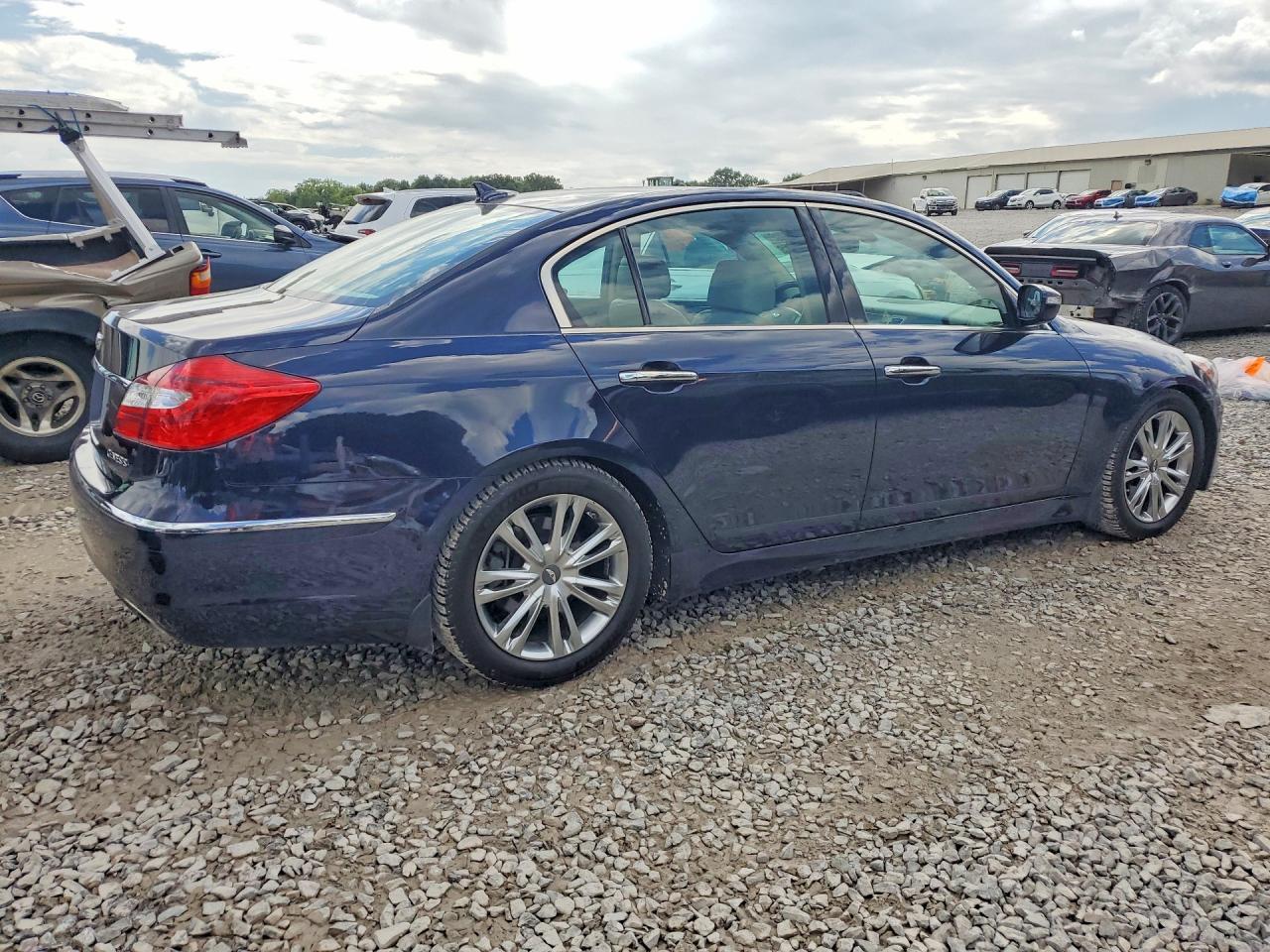2012 Hyundai Genesis 3.8l Blue vin: KMHGC4DD9CU179366