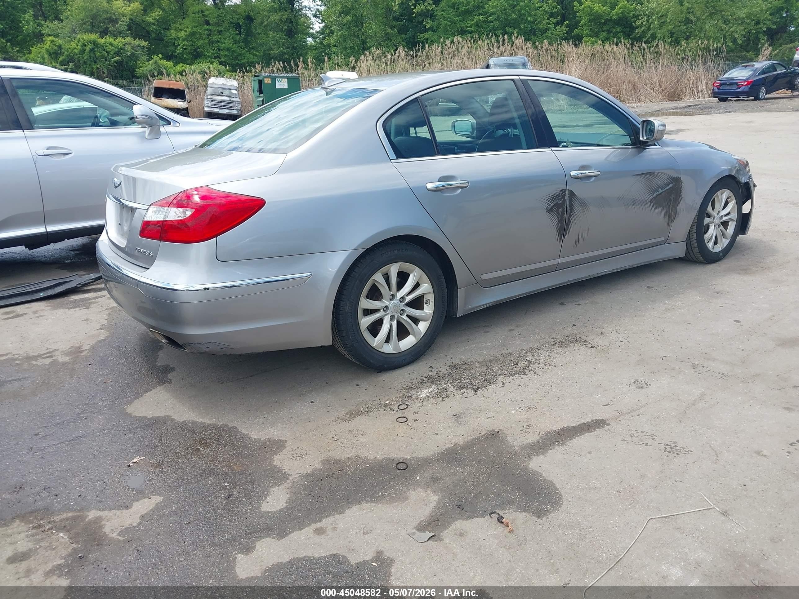 2012 Hyundai Genesis 3.8 Silver vin: KMHGC4DD9CU181540