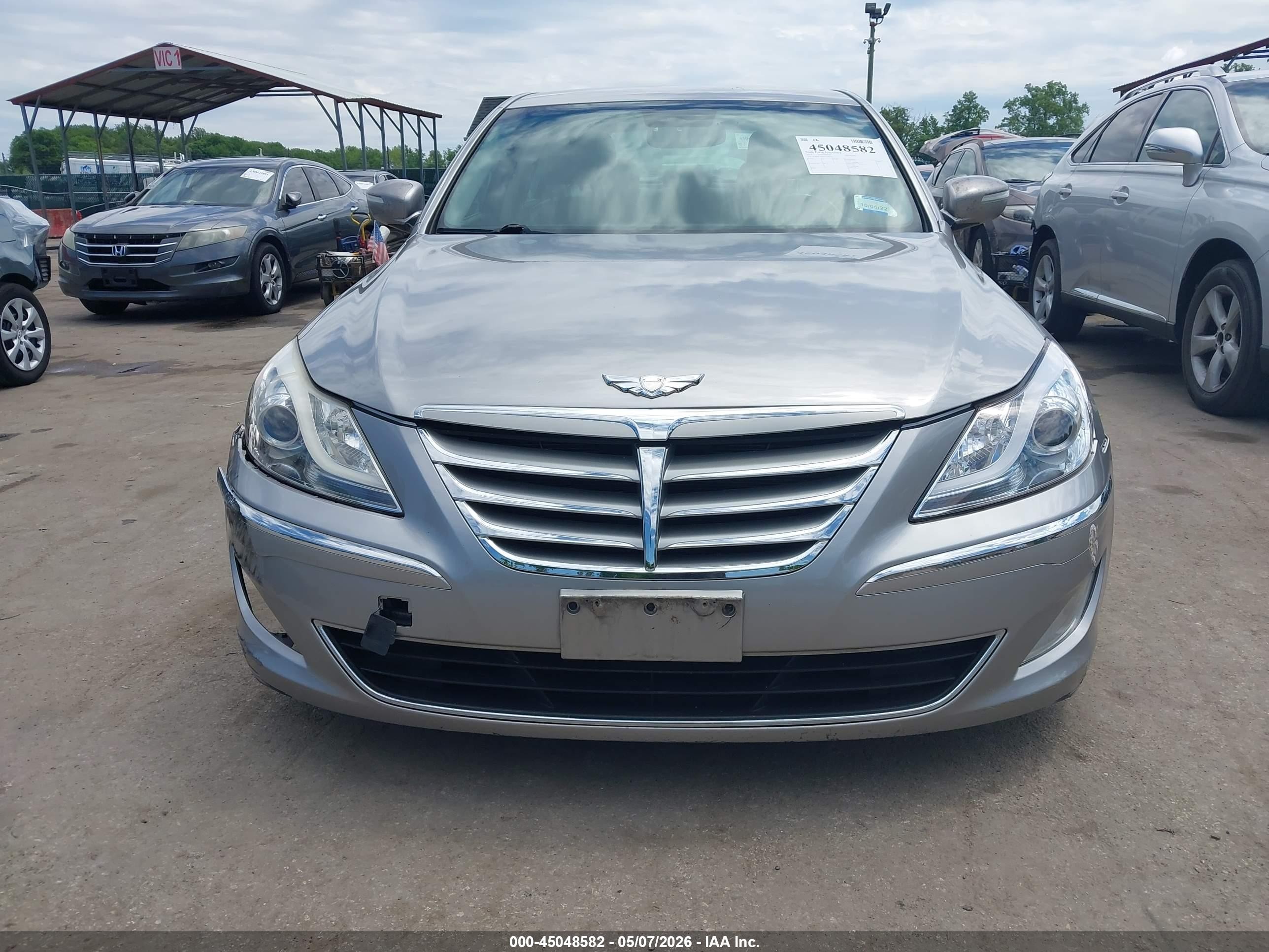 2012 Hyundai Genesis 3.8 Silver vin: KMHGC4DD9CU181540