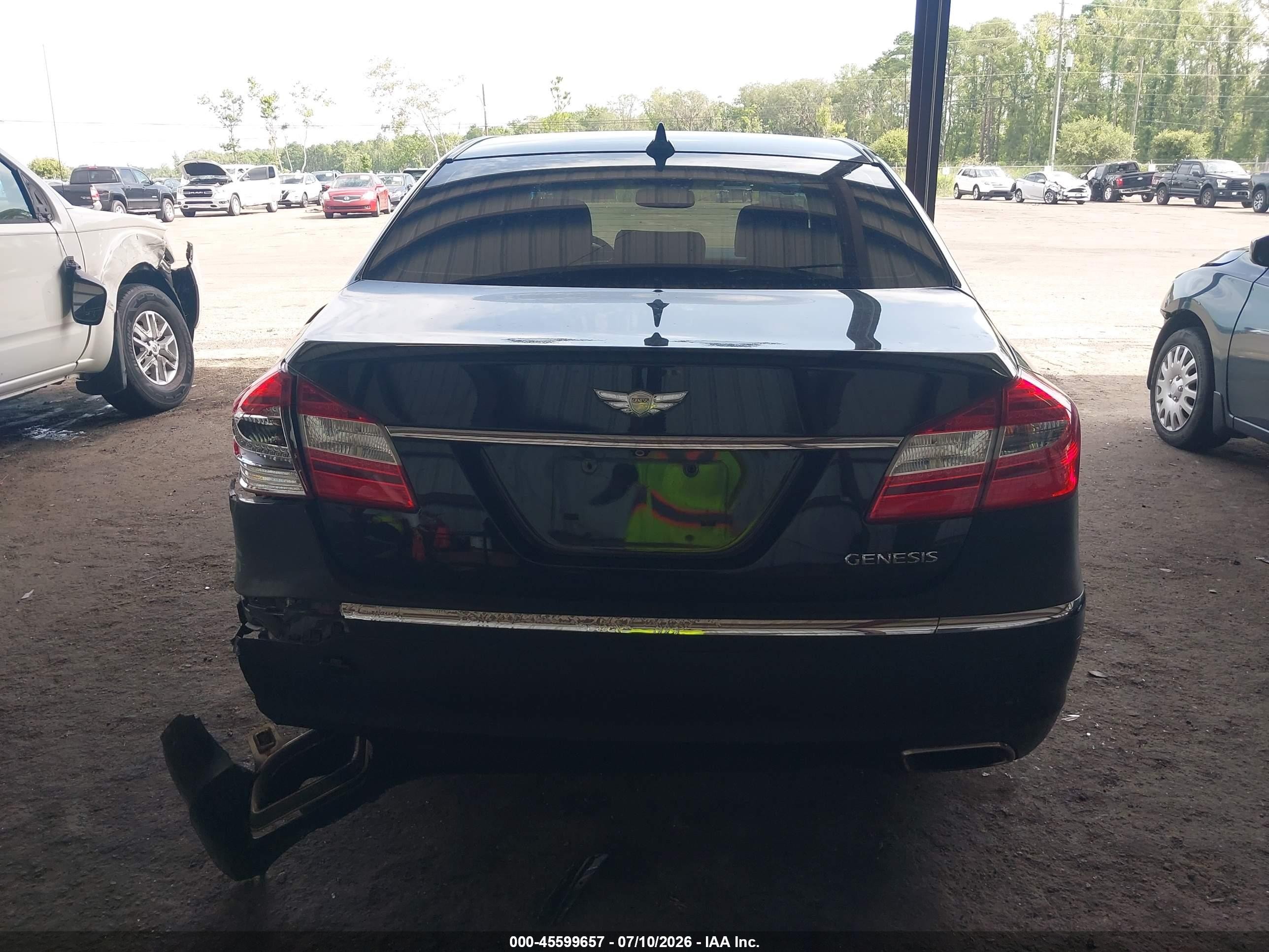 2012 Hyundai Genesis 3.8 Black vin: KMHGC4DD9CU192179