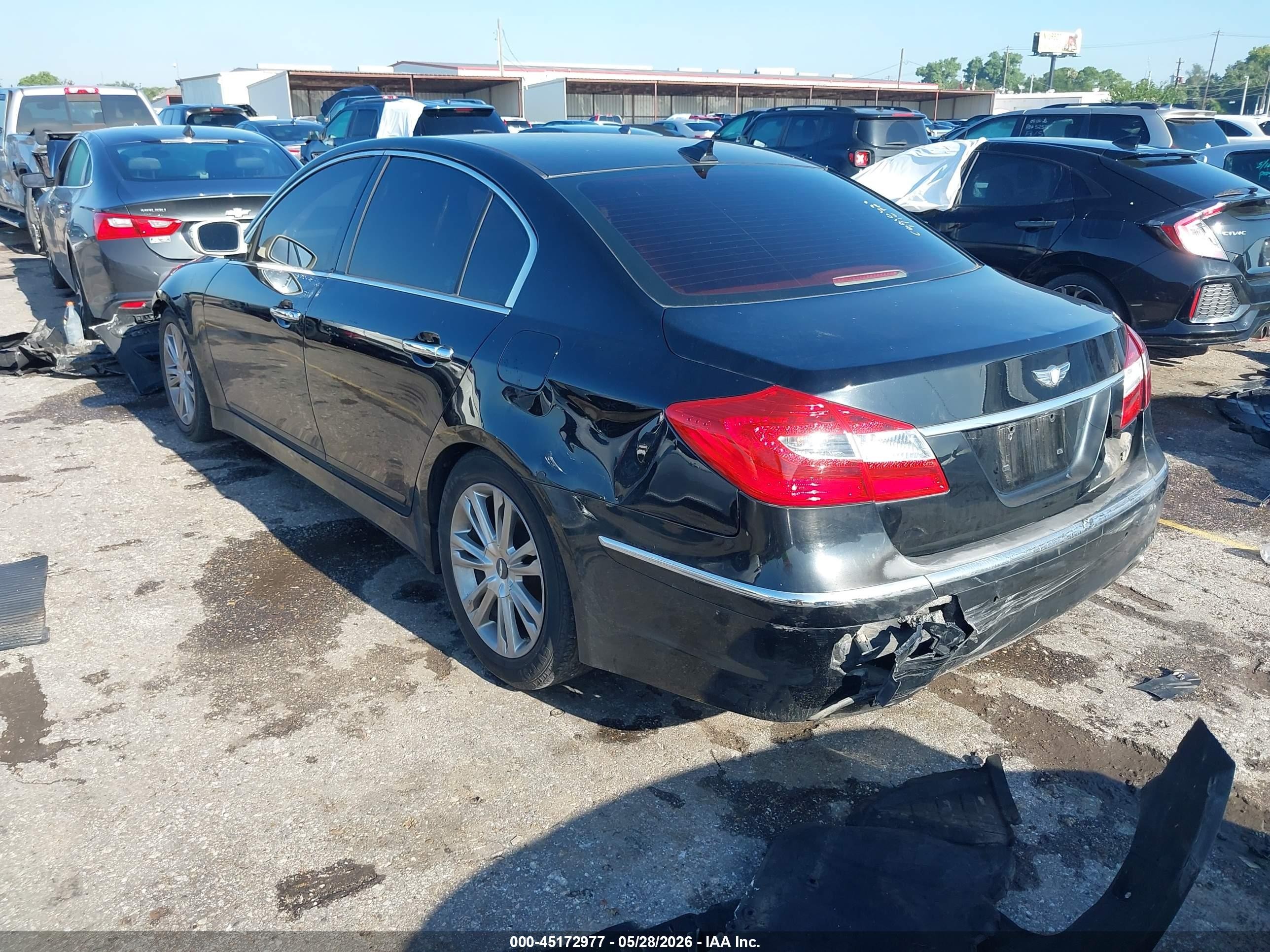 2012 Hyundai Genesis 3.8 Black vin: KMHGC4DD9CU204069