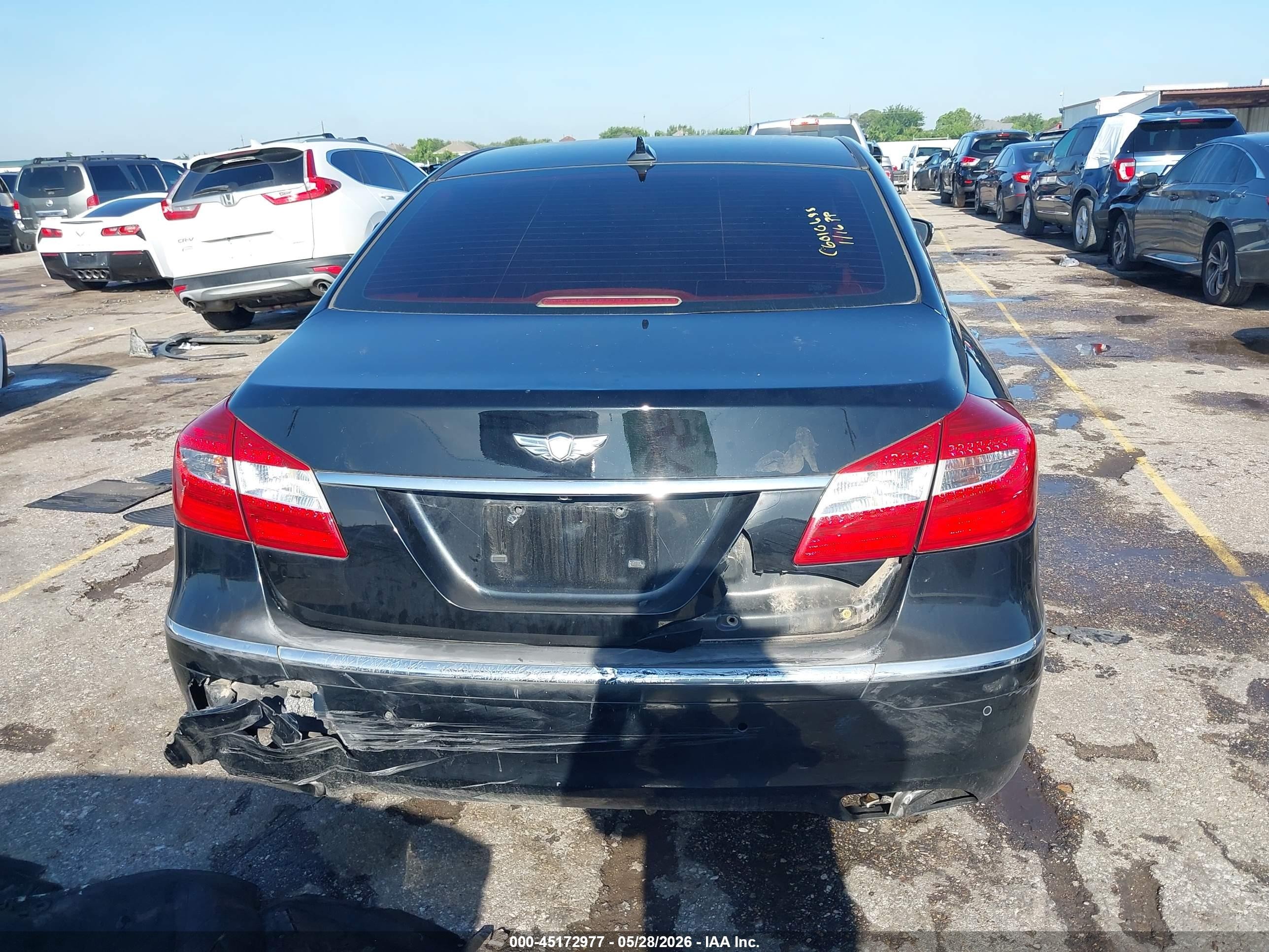 2012 Hyundai Genesis 3.8 Black vin: KMHGC4DD9CU204069
