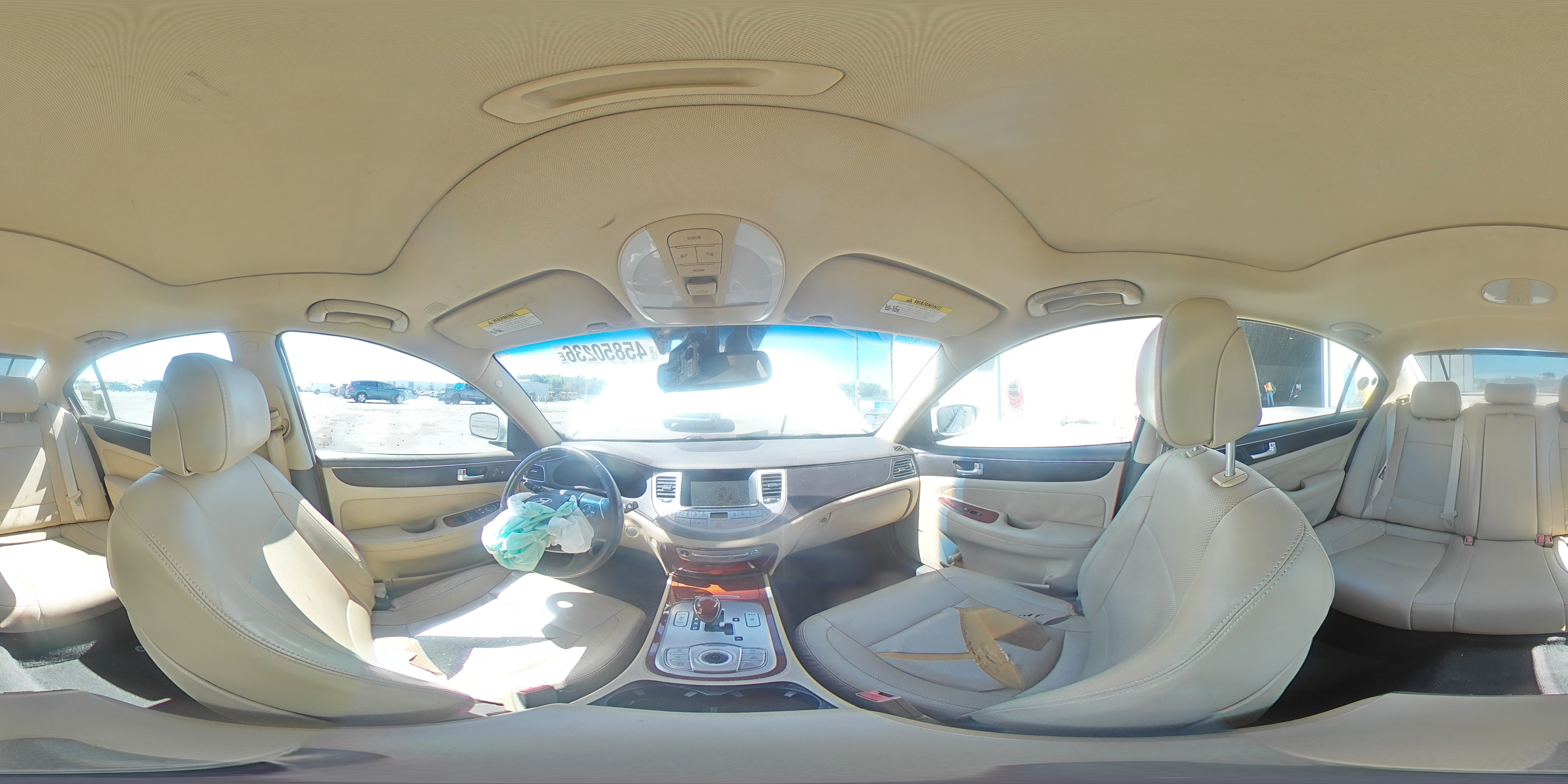 2012 Hyundai Genesis 3.8l V6 White vin: KMHGC4DD9CU204413