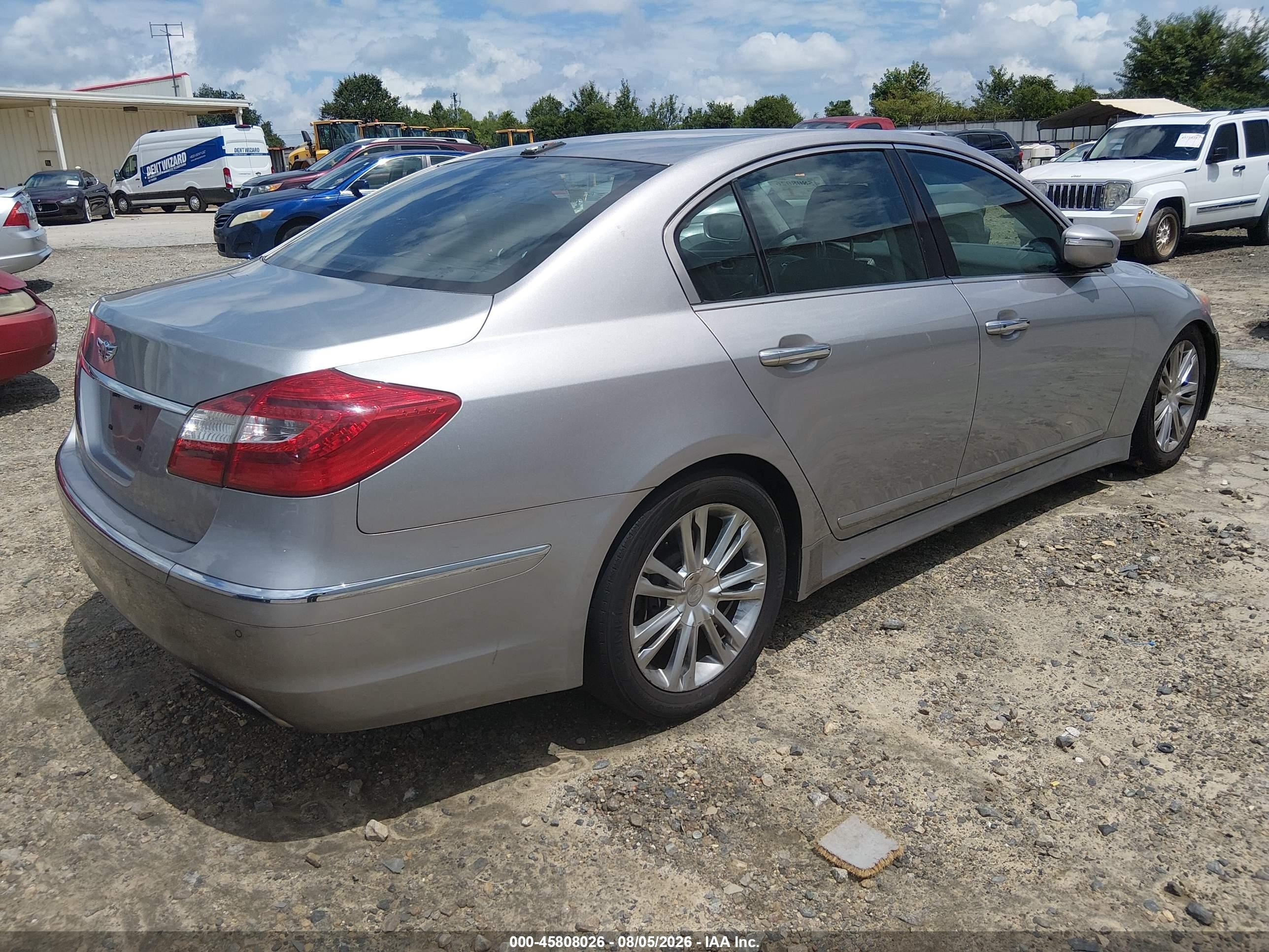 2012 Hyundai Genesis 3.8 Silver vin: KMHGC4DD9CU208588