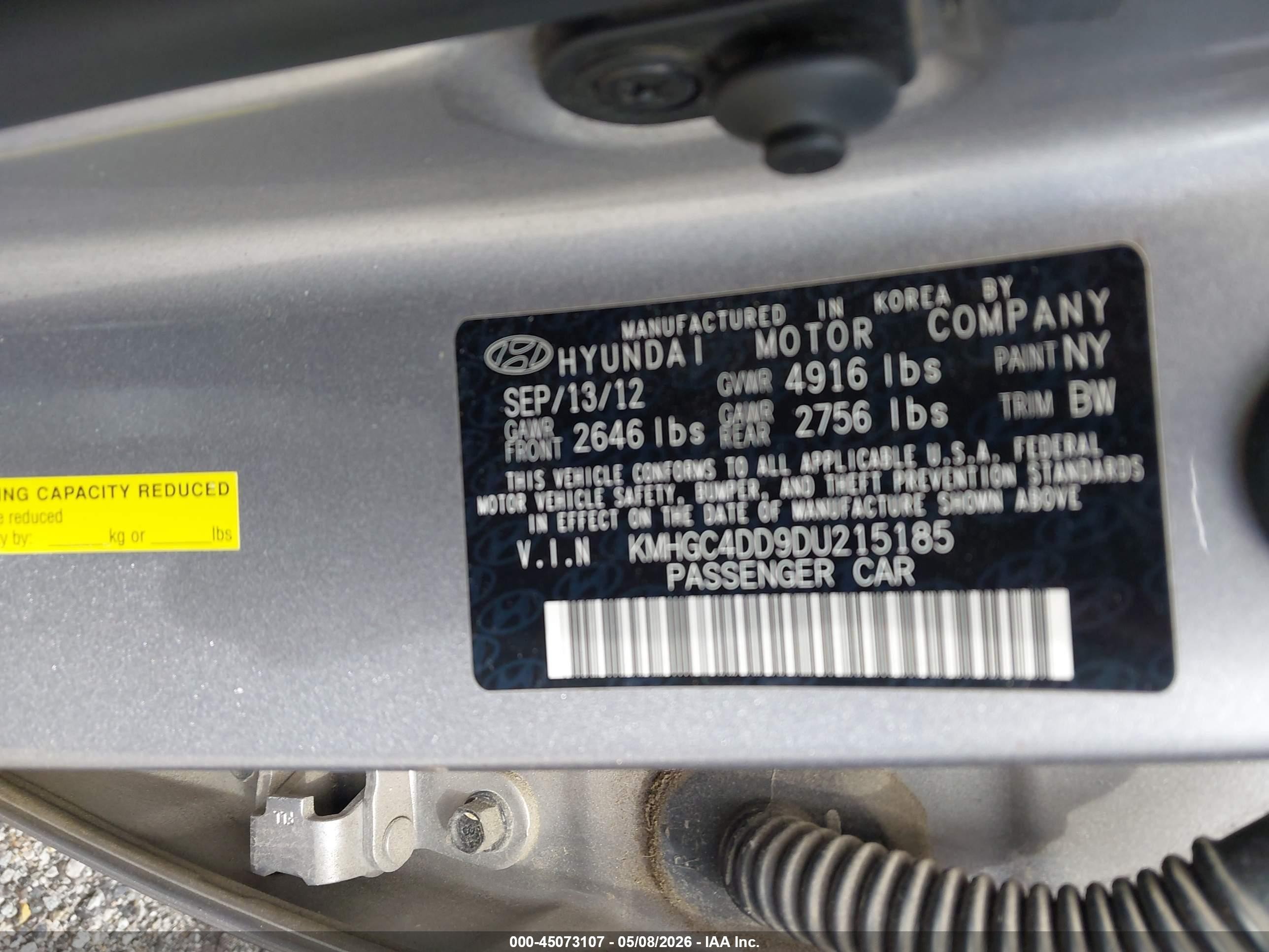 2013 Hyundai Genesis 3.8 Серебряный vin: KMHGC4DD9DU215185