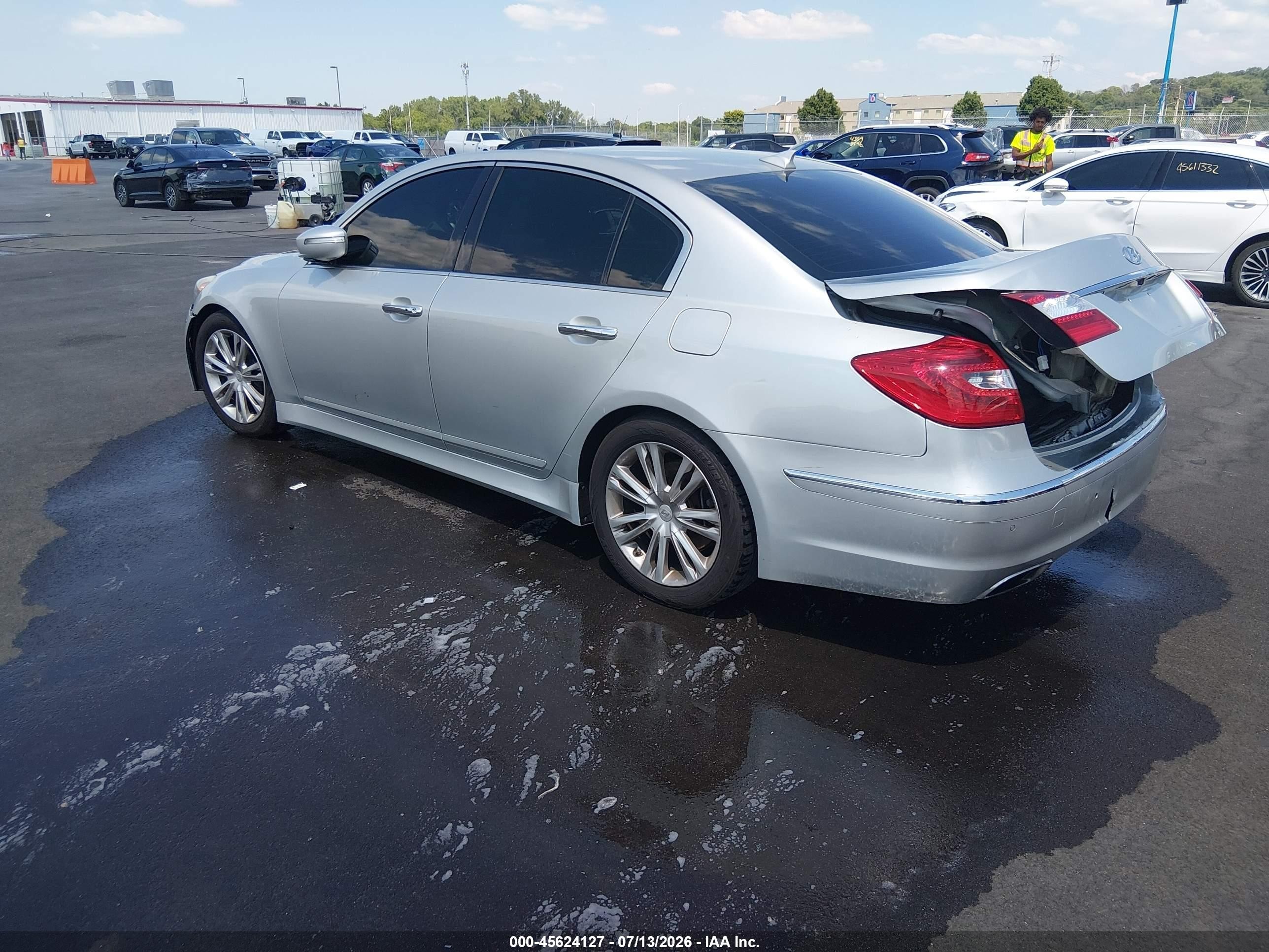 2013 Hyundai Genesis 3.8 Серый vin: KMHGC4DD9DU229877
