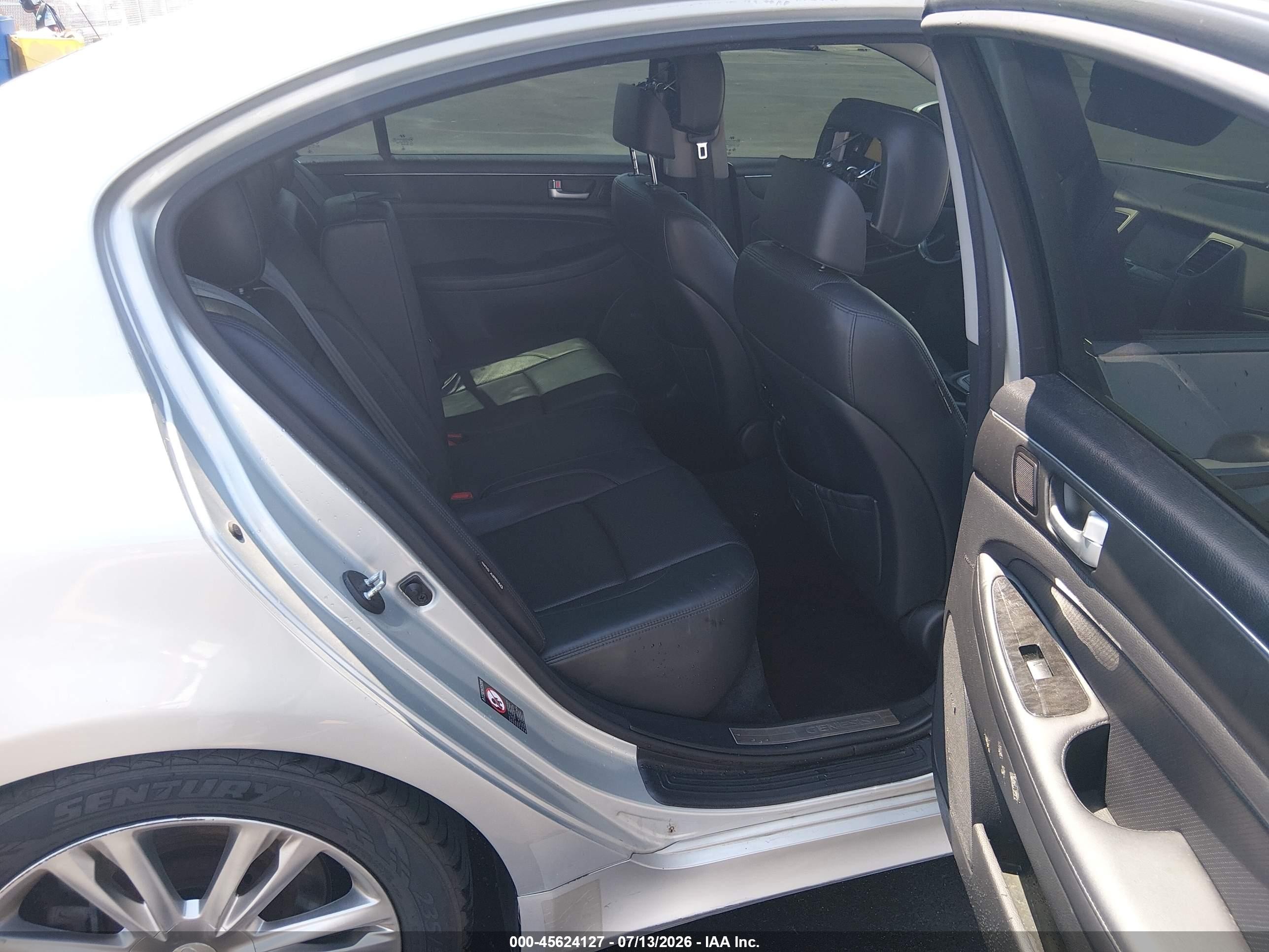2013 Hyundai Genesis 3.8 Серый vin: KMHGC4DD9DU229877
