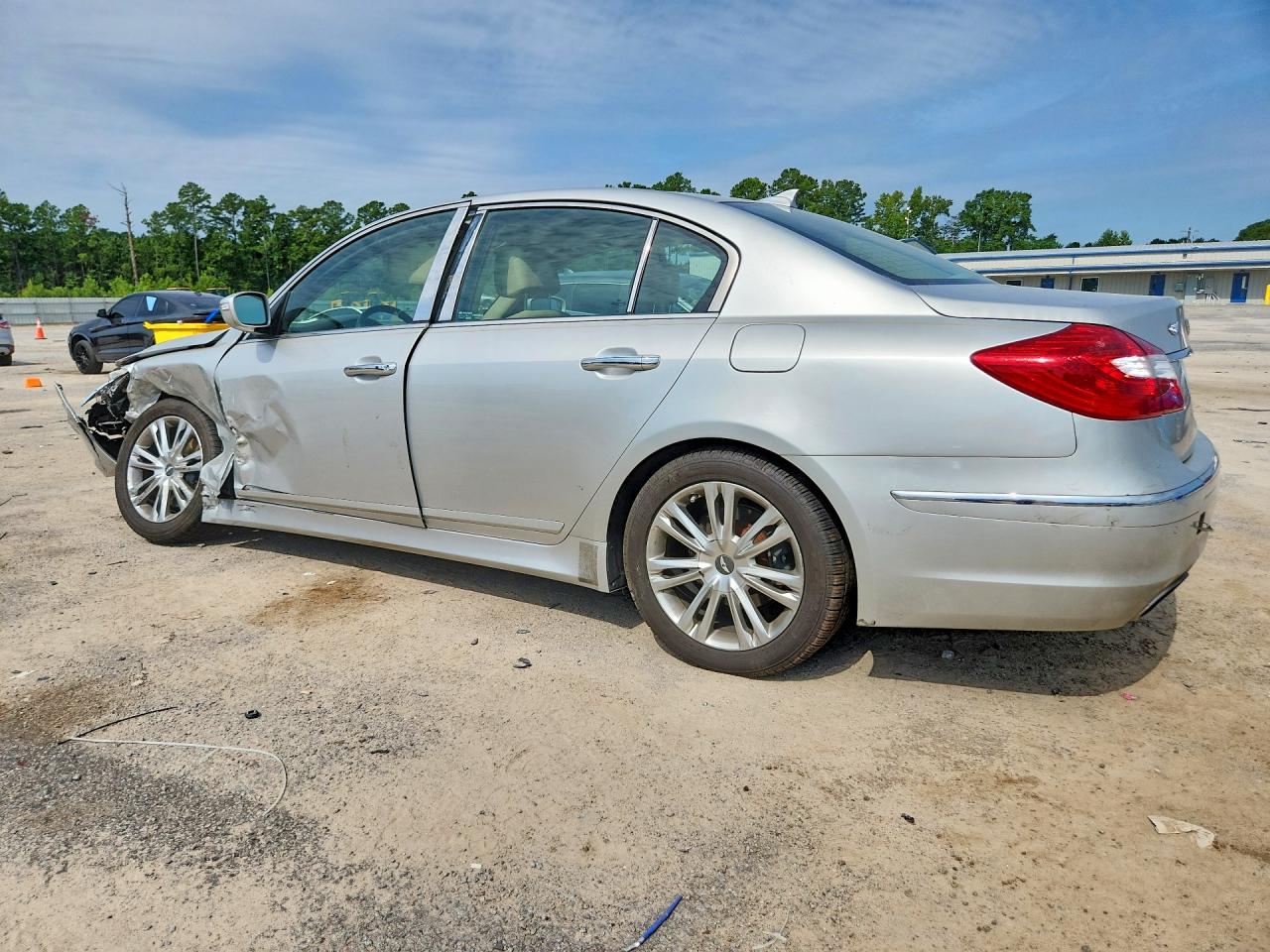 2013 Hyundai Genesis 3.8l Silver vin: KMHGC4DD9DU237378
