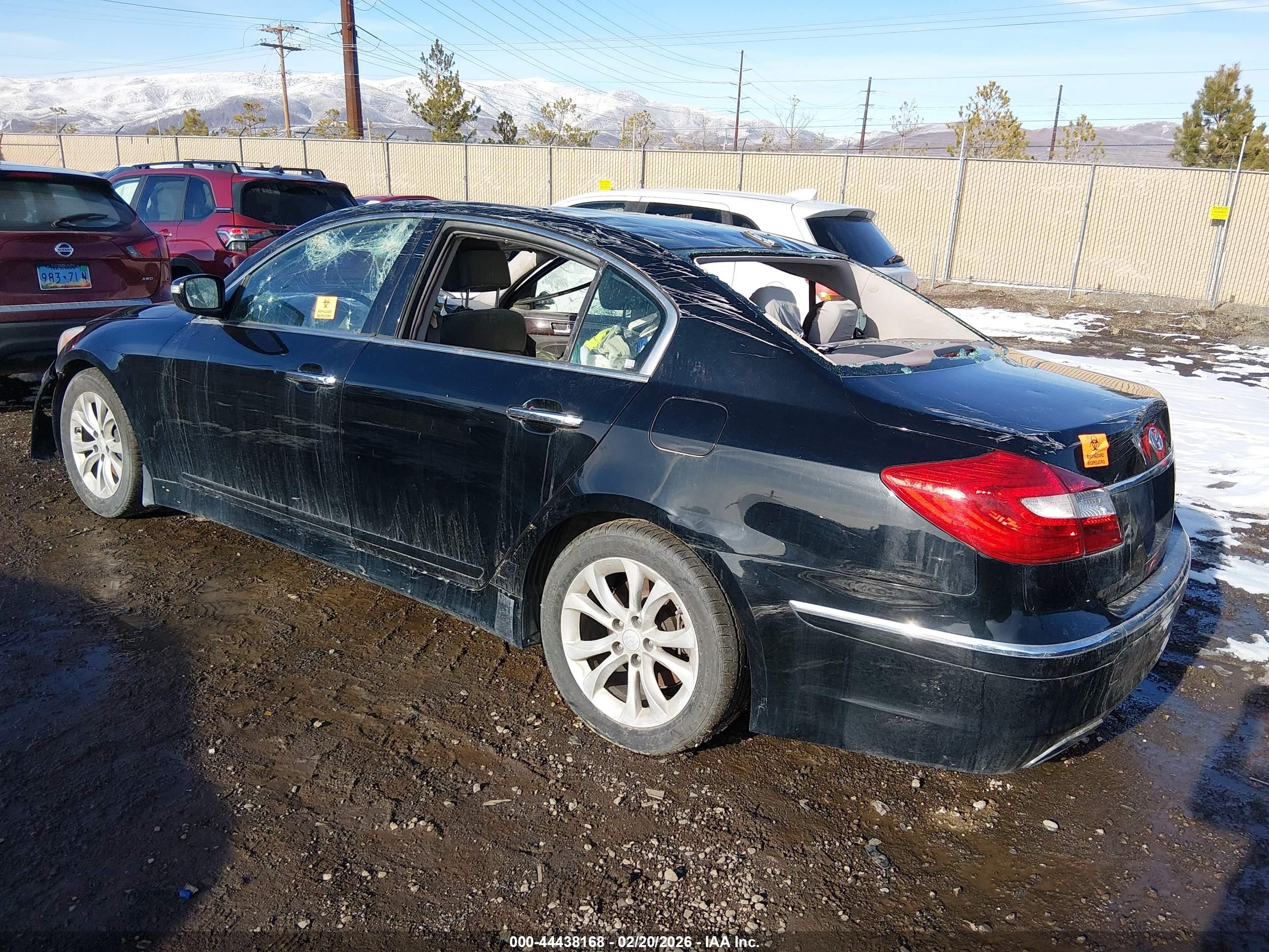 2013 Hyundai Genesis 3.8 Черный vin: KMHGC4DD9DU241379