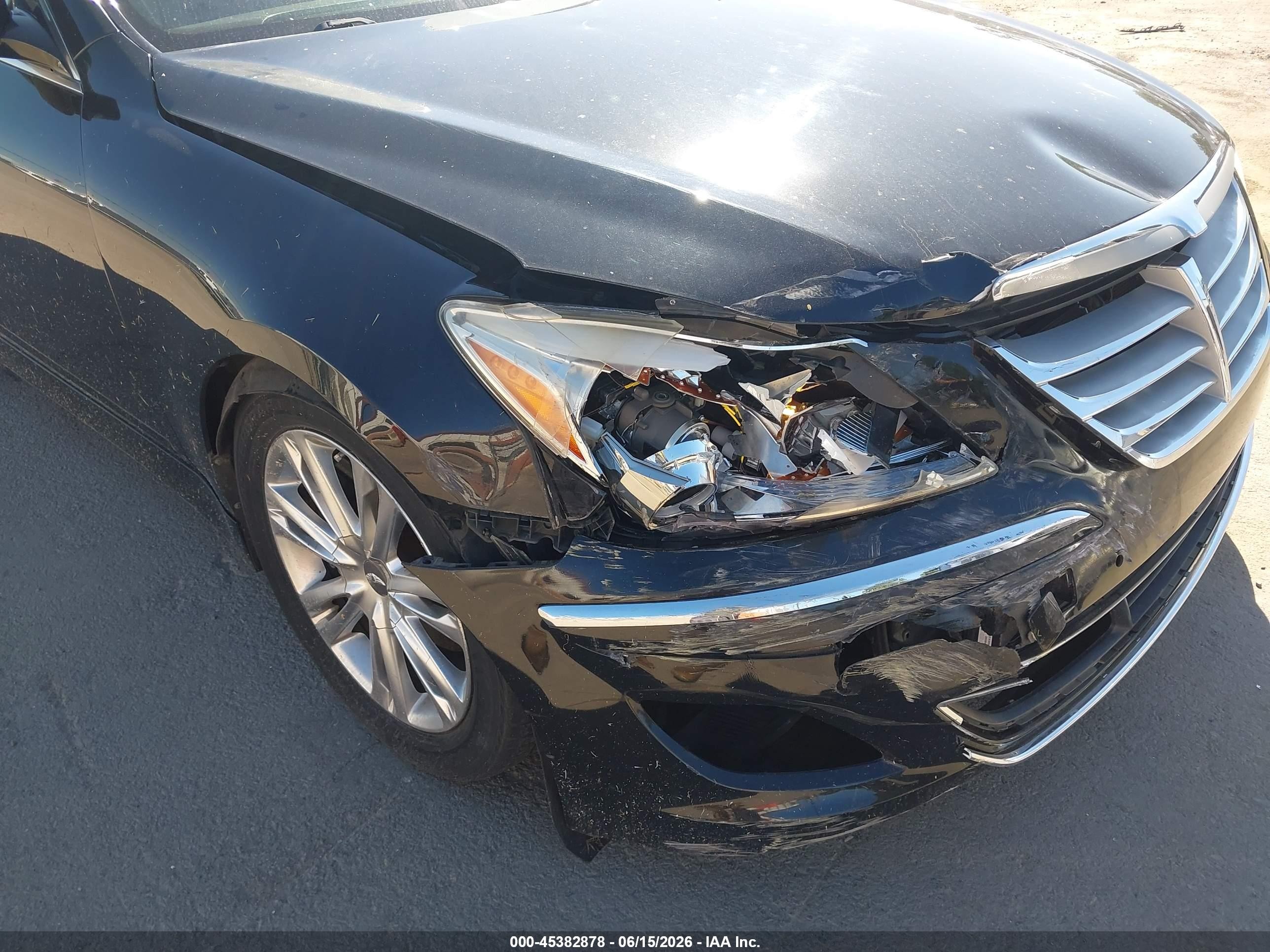 2013 Hyundai Genesis 3.8 Black vin: KMHGC4DD9DU246744