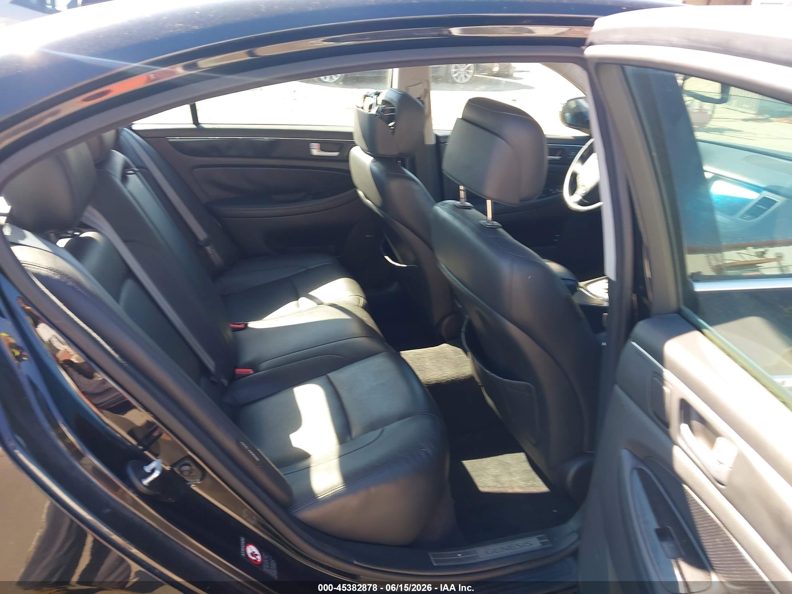 2013 Hyundai Genesis 3.8 Black vin: KMHGC4DD9DU246744