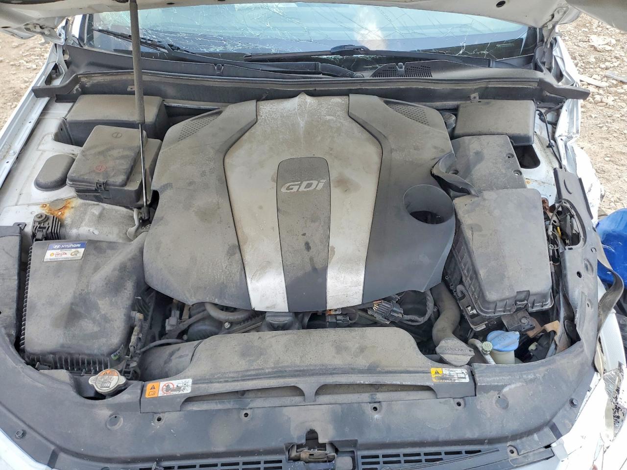 2013 Hyundai Genesis 3.8l Белый vin: KMHGC4DD9DU257615