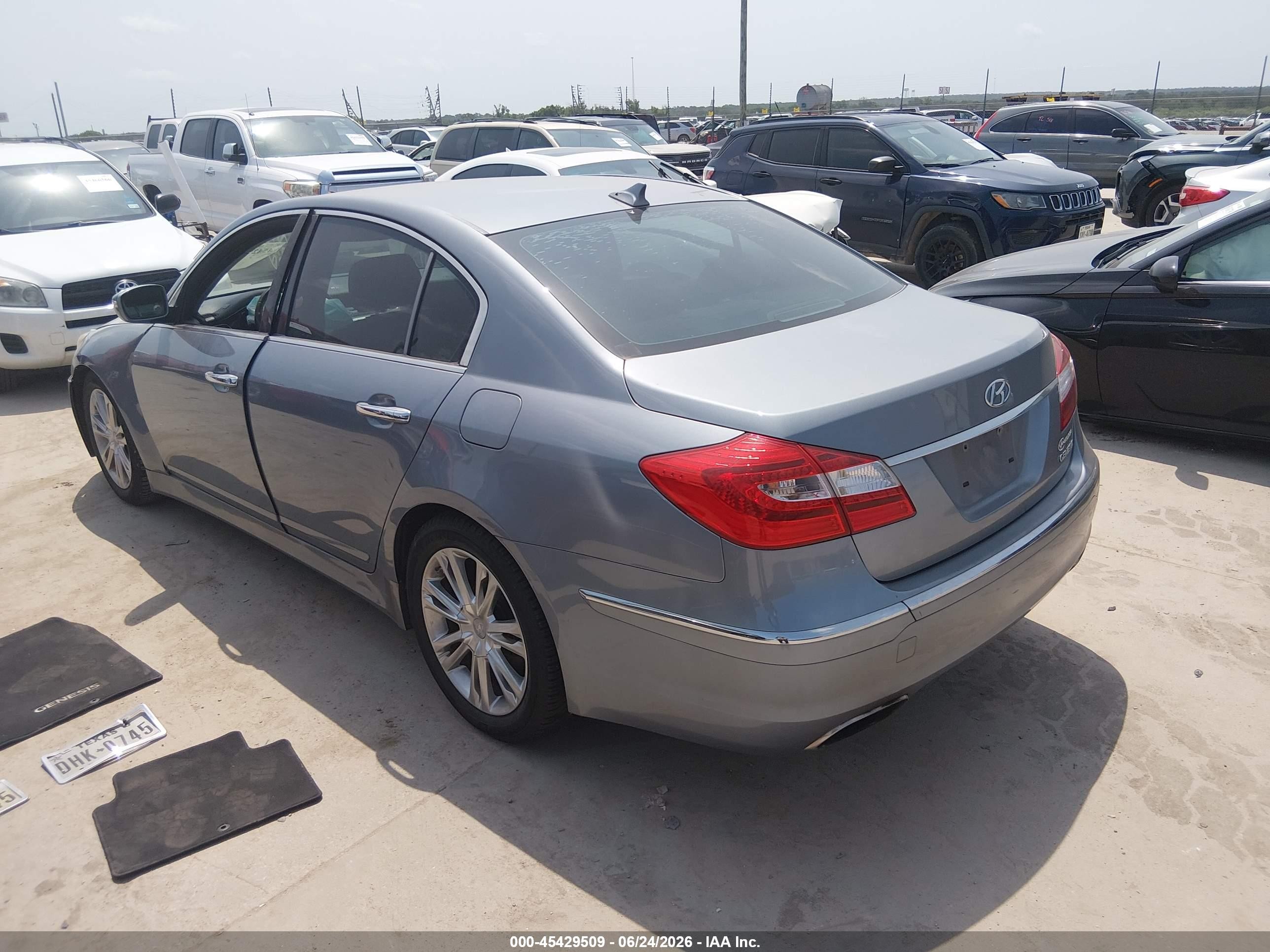 2014 Hyundai Genesis 3.8 Light Blue vin: KMHGC4DD9EU260306