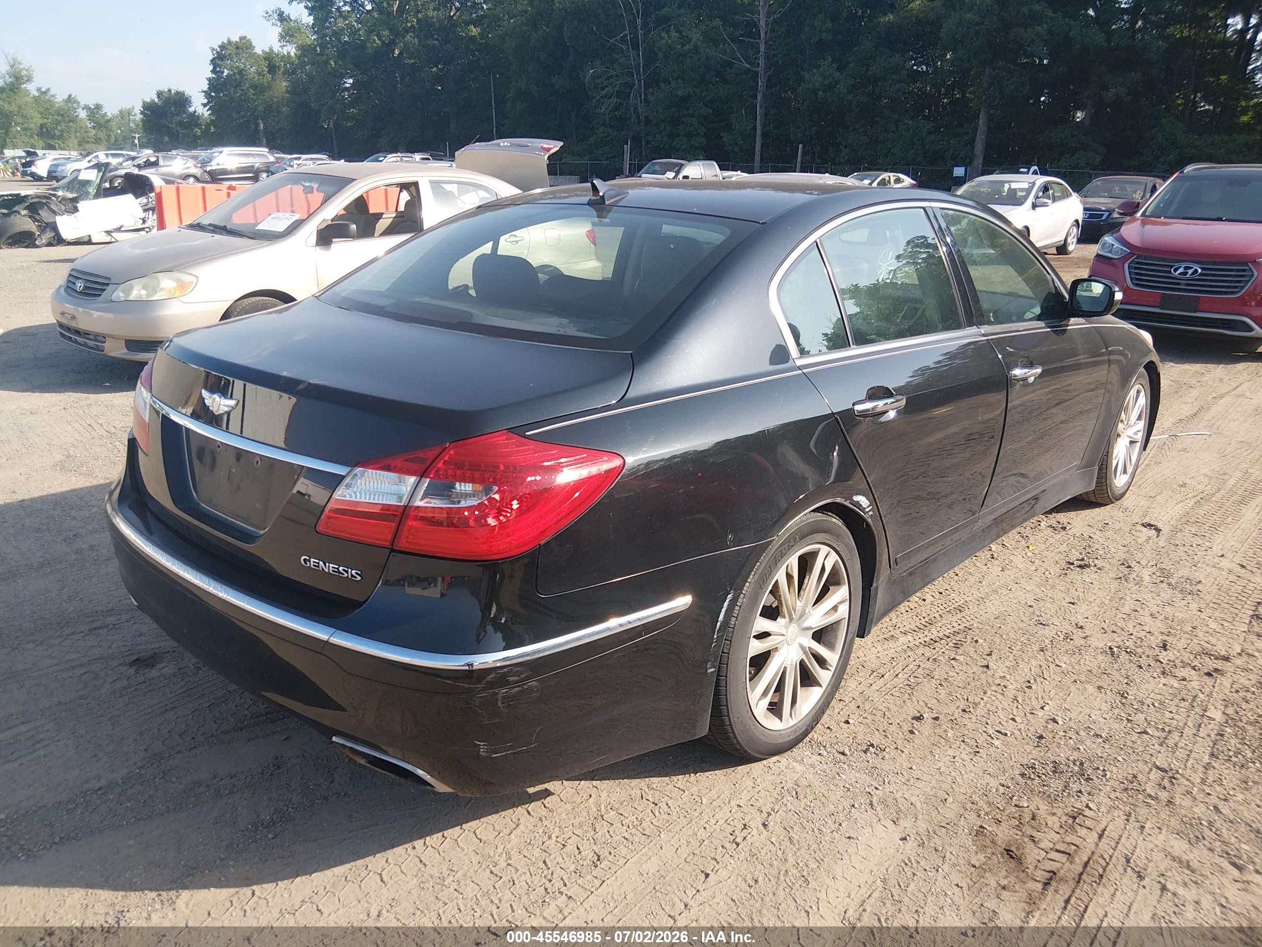 2014 Hyundai Genesis 3.8 Black vin: KMHGC4DD9EU261777