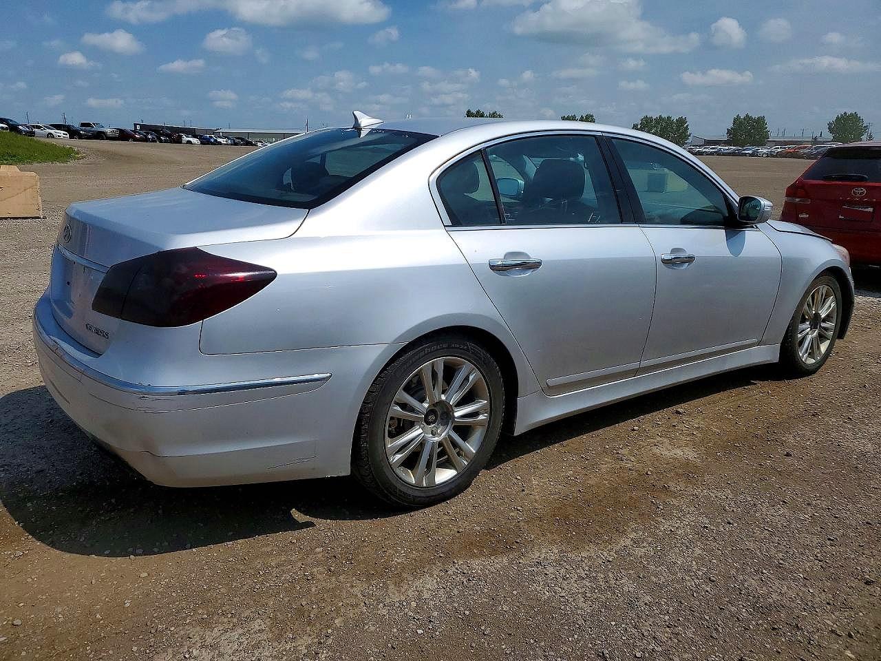 2014 Hyundai Genesis 3.8l Silver vin: KMHGC4DD9EU264131