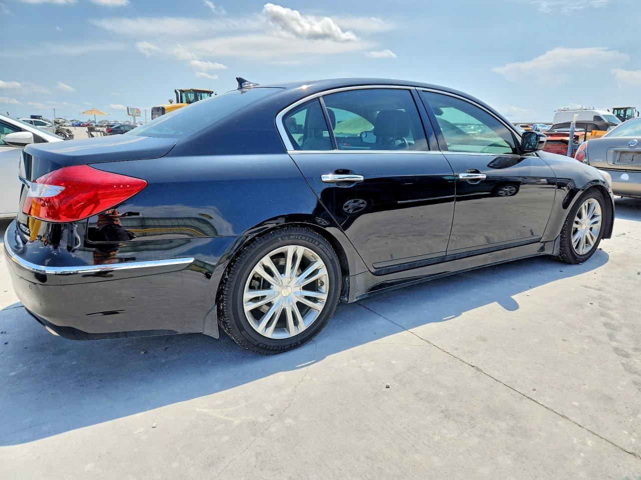 2012 Hyundai Genesis 3.8l Black vin: KMHGC4DDXCU165055